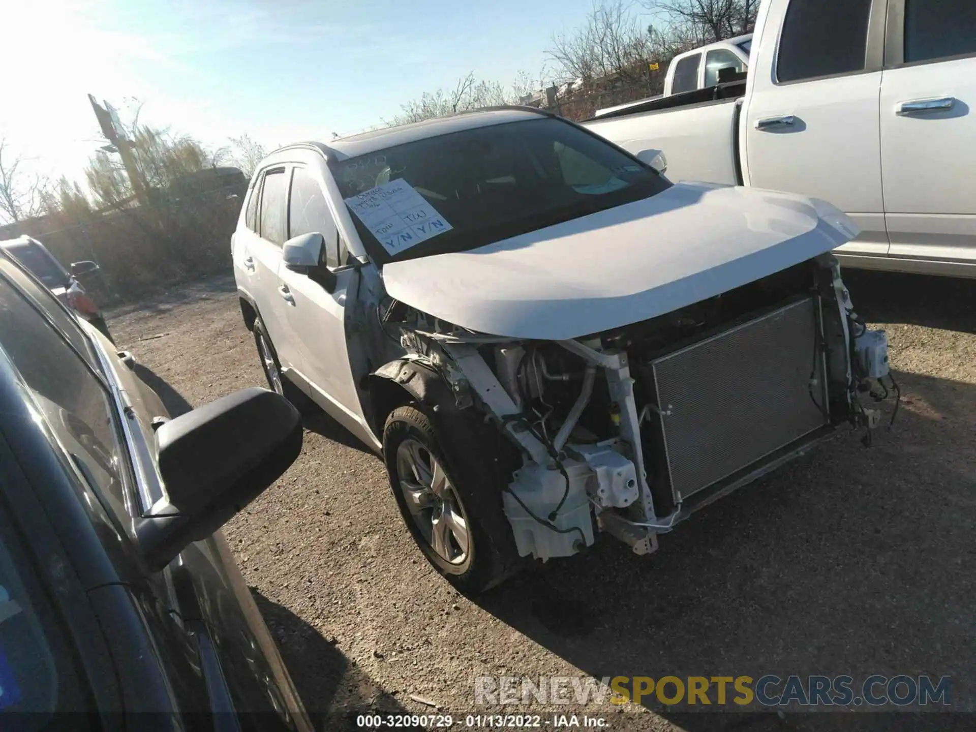 1 Photograph of a damaged car JTMW1RFV4KD509549 TOYOTA RAV4 2019