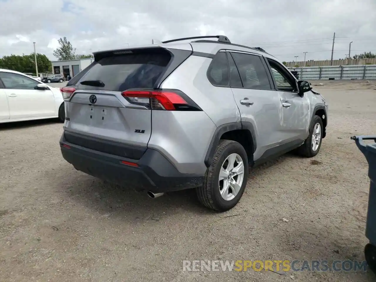 4 Photograph of a damaged car JTMW1RFV4KD511544 TOYOTA RAV4 2019