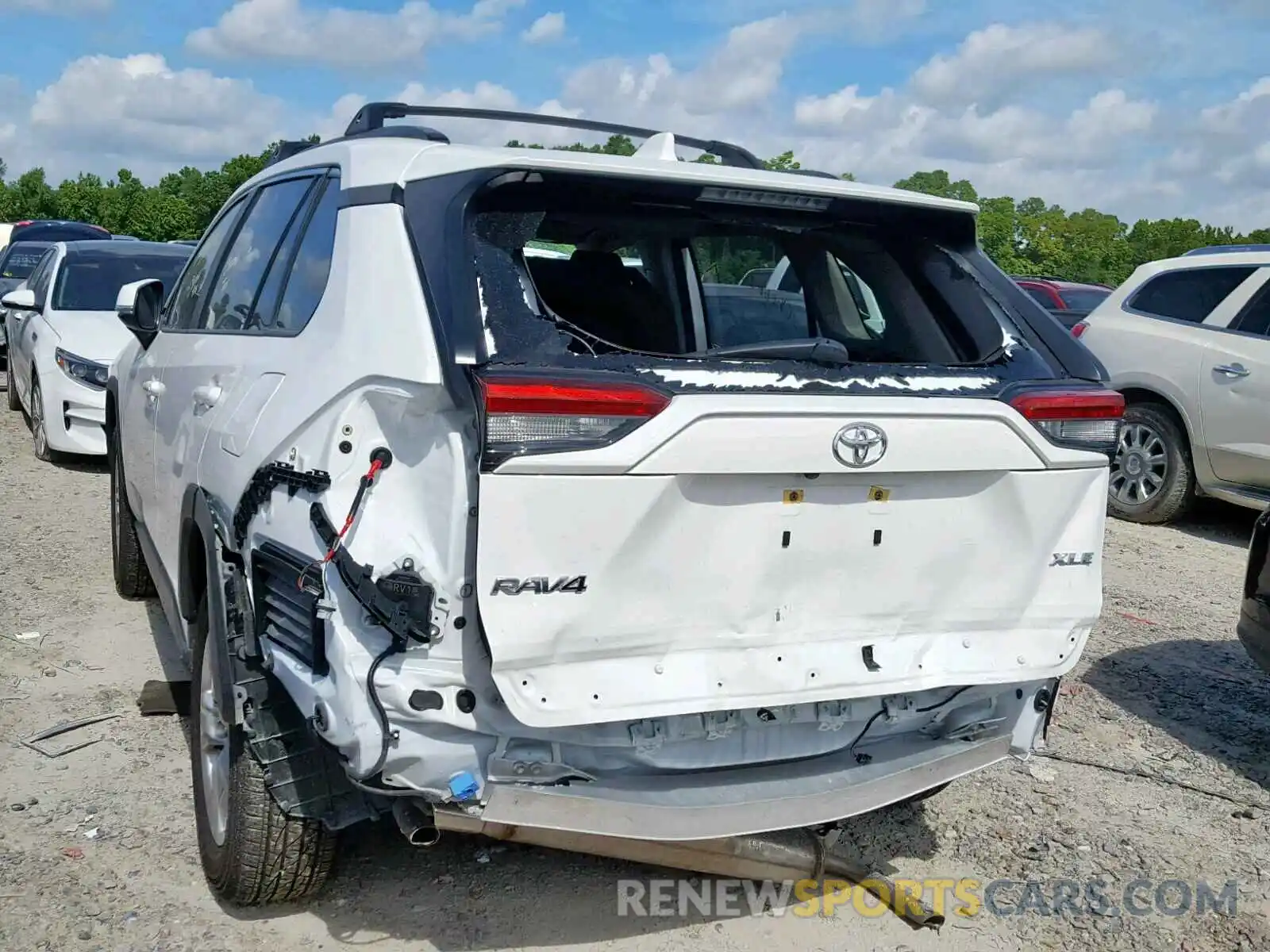 3 Фотография поврежденного автомобиля JTMW1RFV4KJ001809 TOYOTA RAV4 2019