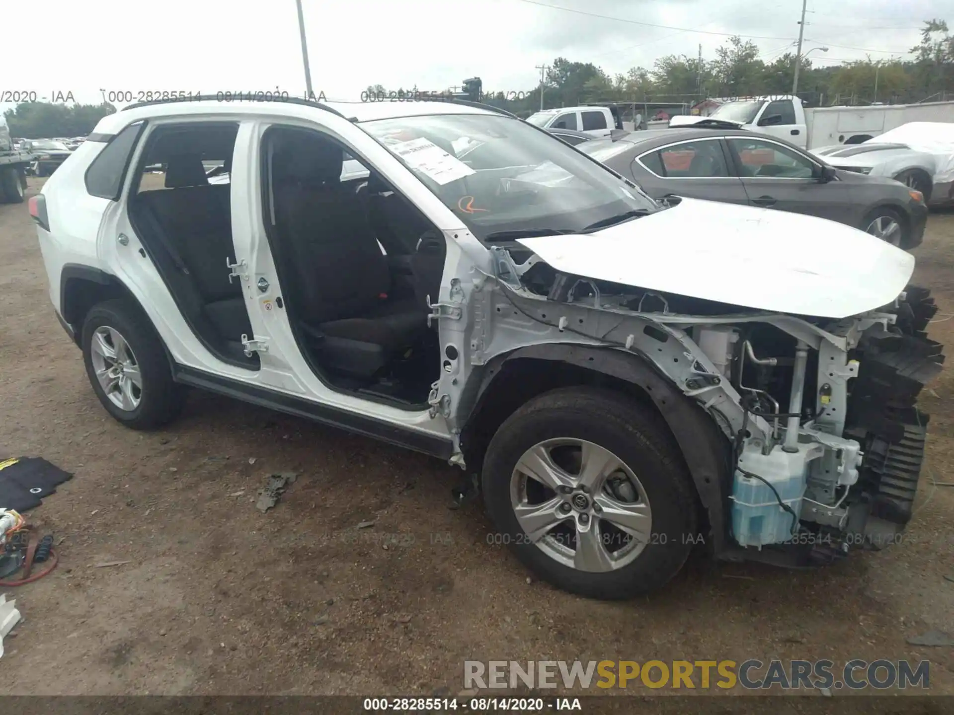 1 Photograph of a damaged car JTMW1RFV4KJ005892 TOYOTA RAV4 2019