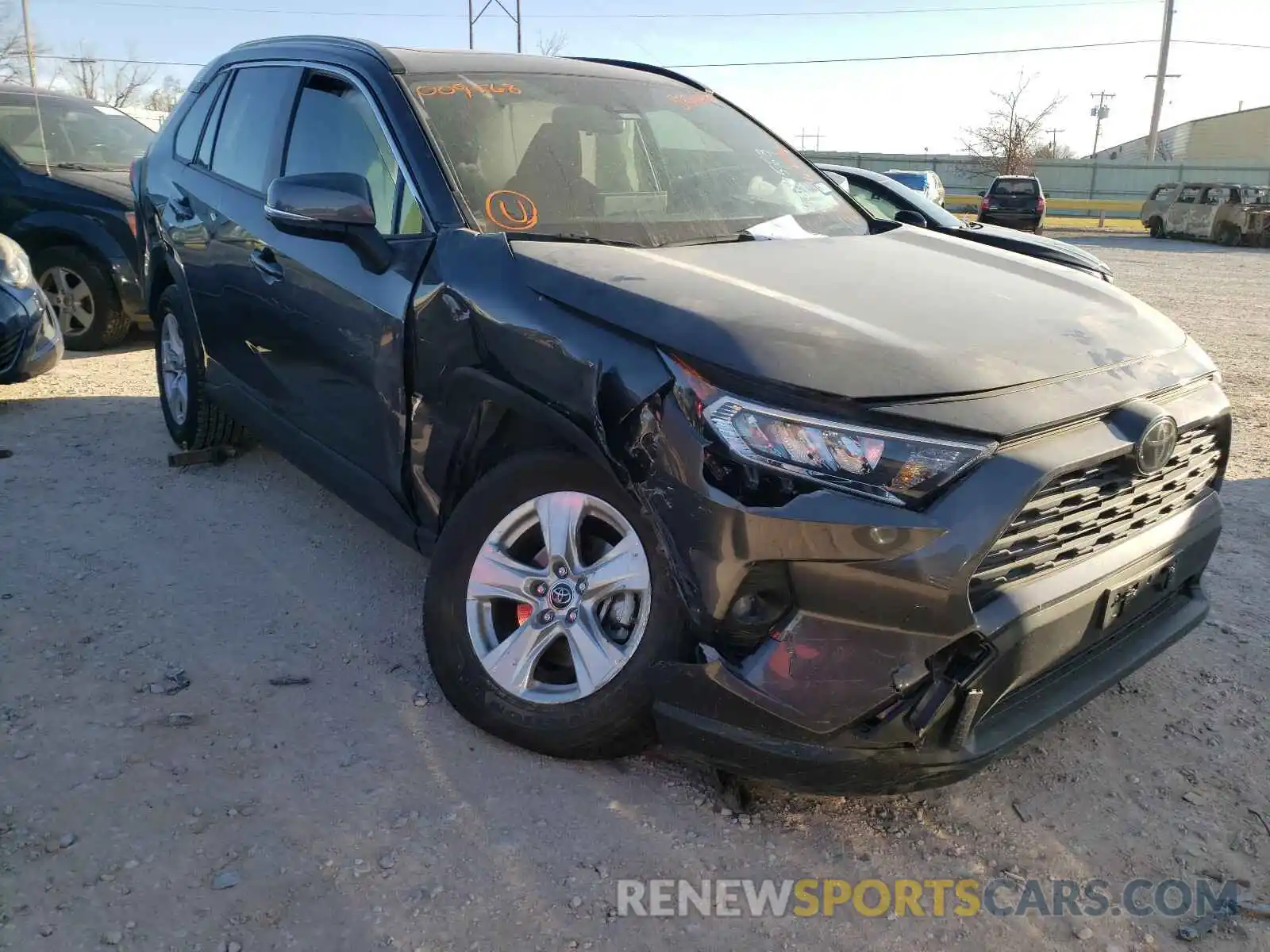 1 Photograph of a damaged car JTMW1RFV4KJ009568 TOYOTA RAV4 2019