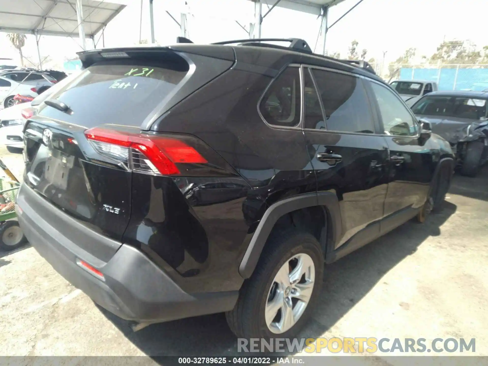 4 Фотография поврежденного автомобиля JTMW1RFV4KJ013779 TOYOTA RAV4 2019