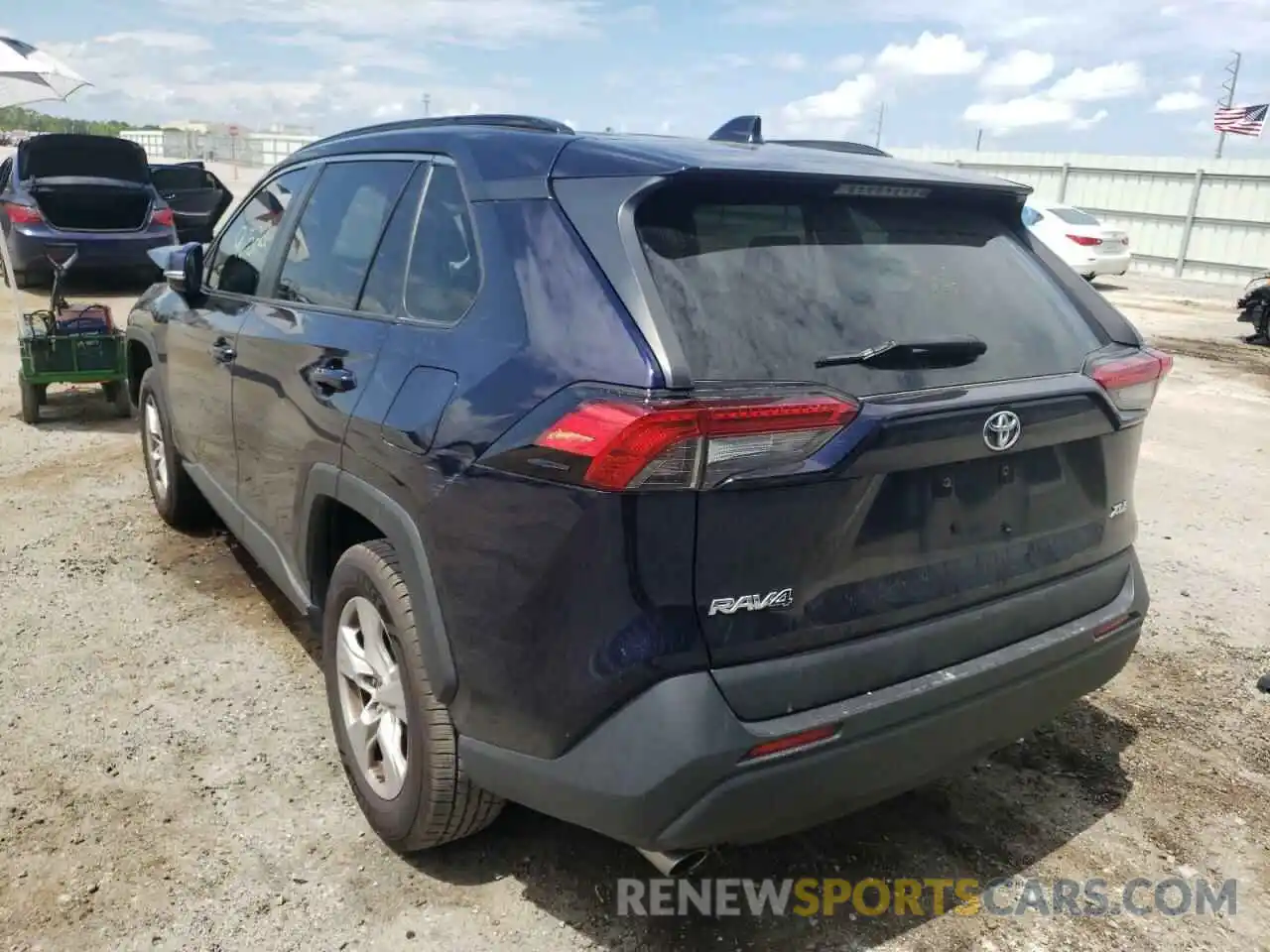 3 Photograph of a damaged car JTMW1RFV4KJ013927 TOYOTA RAV4 2019