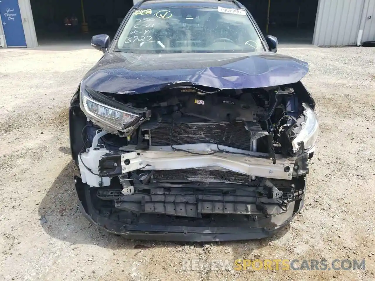 9 Photograph of a damaged car JTMW1RFV4KJ013927 TOYOTA RAV4 2019