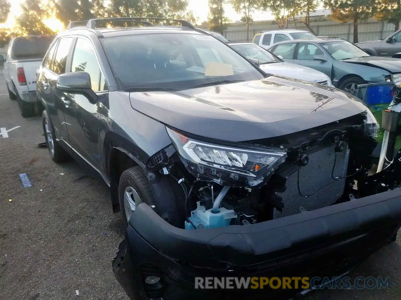 1 Photograph of a damaged car JTMW1RFV5KD009867 TOYOTA RAV4 2019