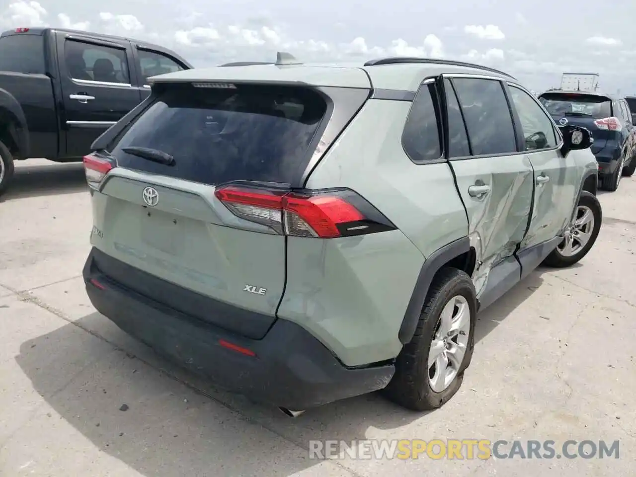 4 Photograph of a damaged car JTMW1RFV5KD015670 TOYOTA RAV4 2019