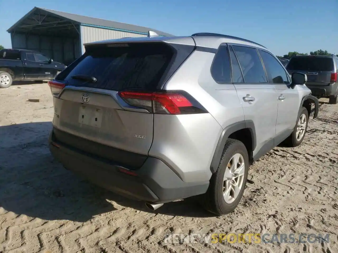 4 Photograph of a damaged car JTMW1RFV5KD016530 TOYOTA RAV4 2019