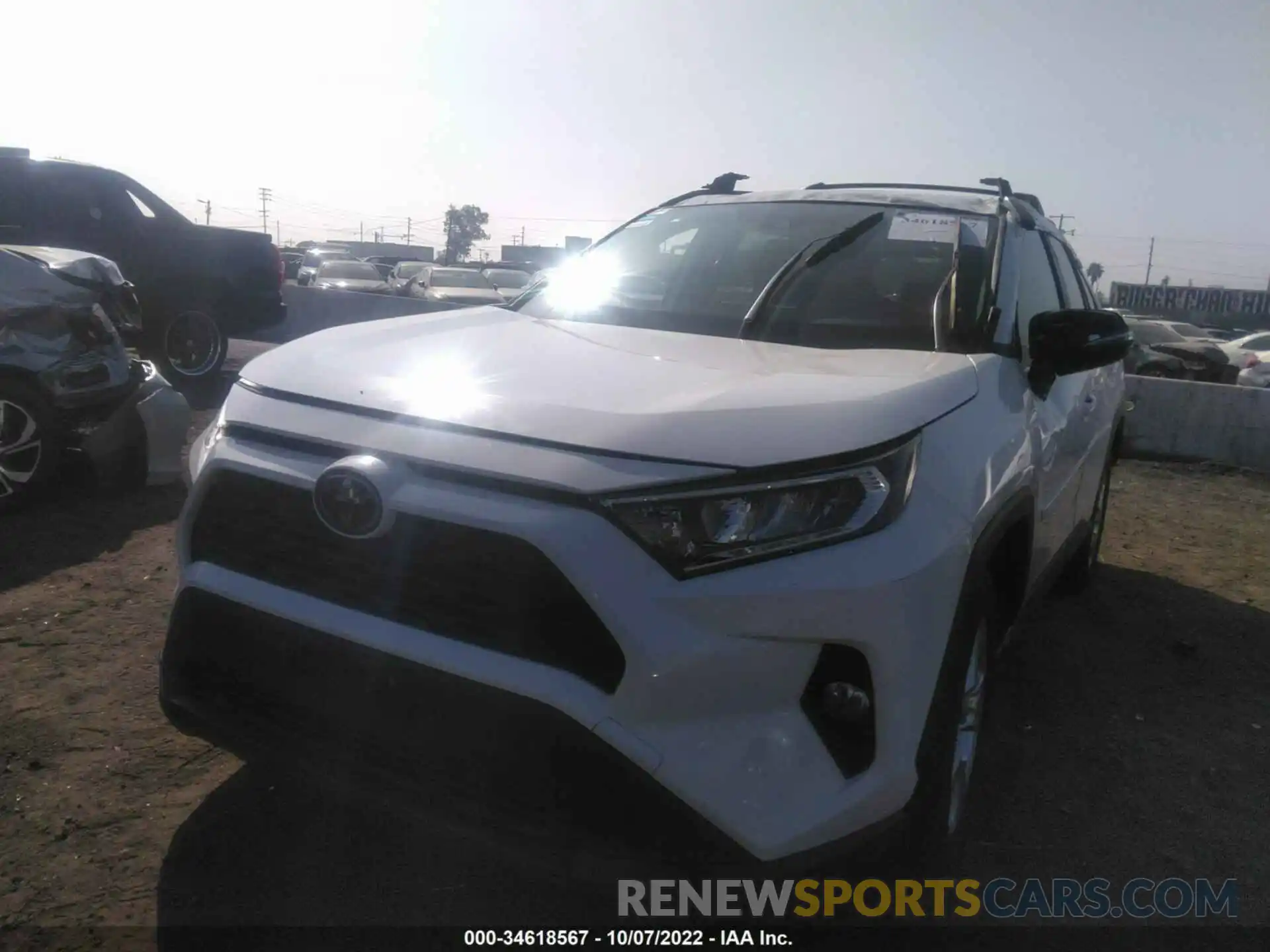 2 Фотография поврежденного автомобиля JTMW1RFV5KD029830 TOYOTA RAV4 2019