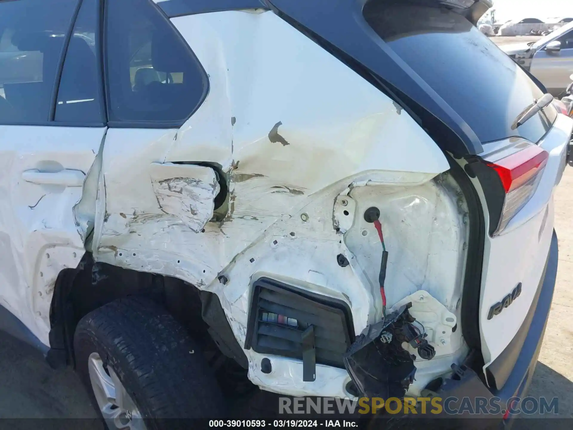 6 Photograph of a damaged car JTMW1RFV5KD030167 TOYOTA RAV4 2019