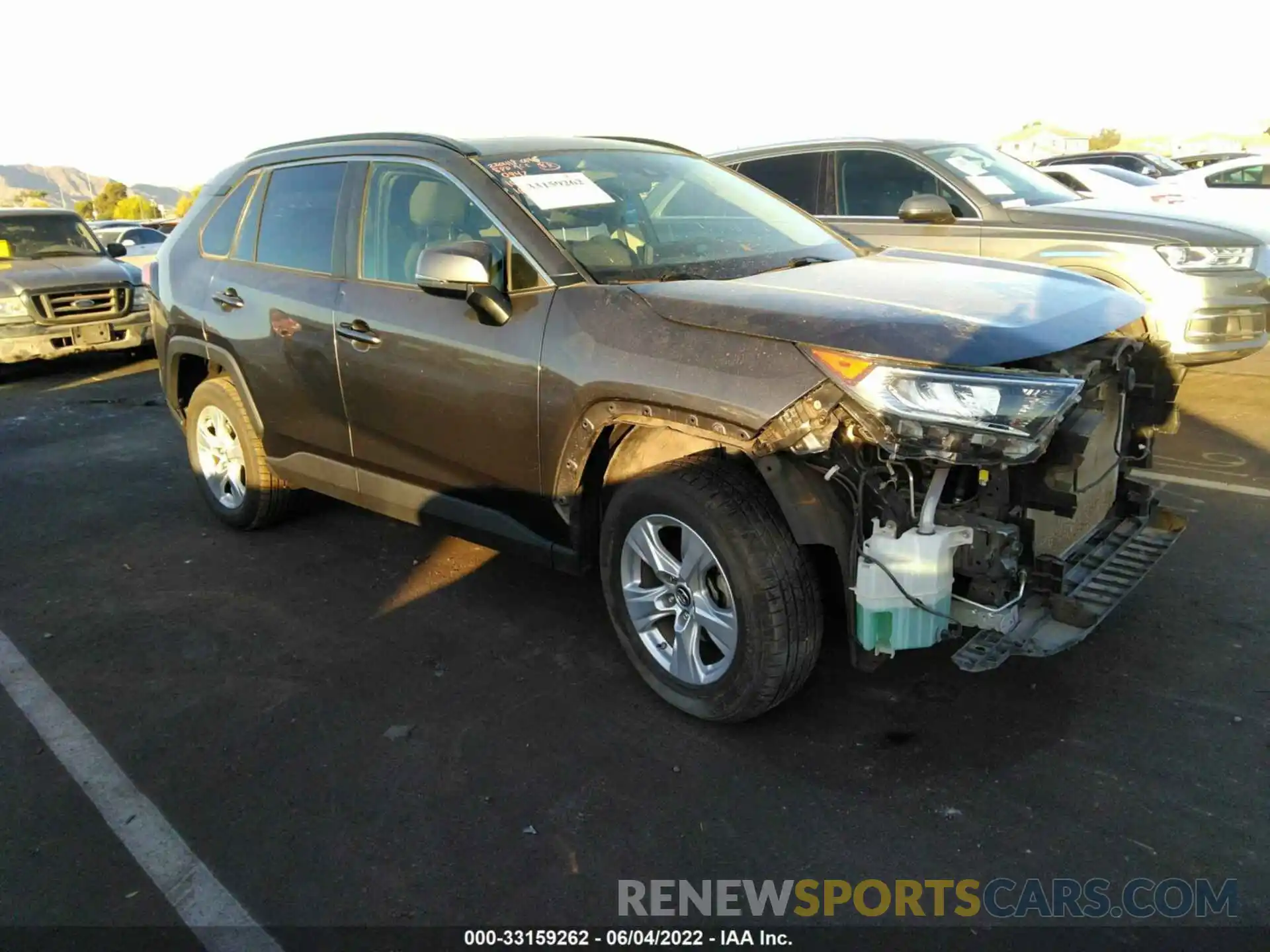 1 Photograph of a damaged car JTMW1RFV5KD500942 TOYOTA RAV4 2019