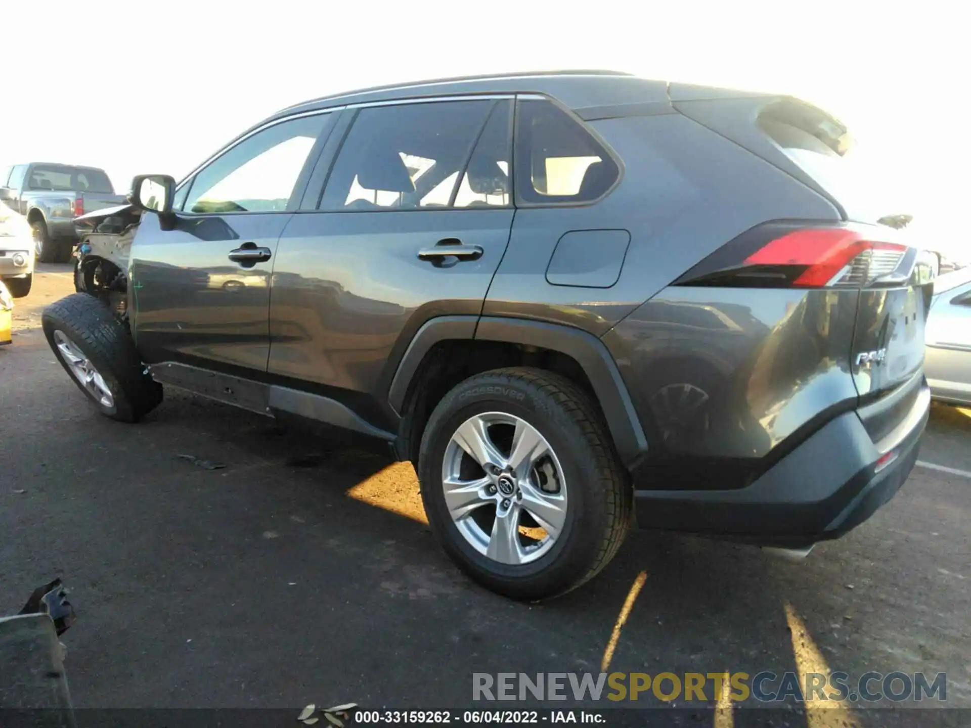 3 Фотография поврежденного автомобиля JTMW1RFV5KD500942 TOYOTA RAV4 2019