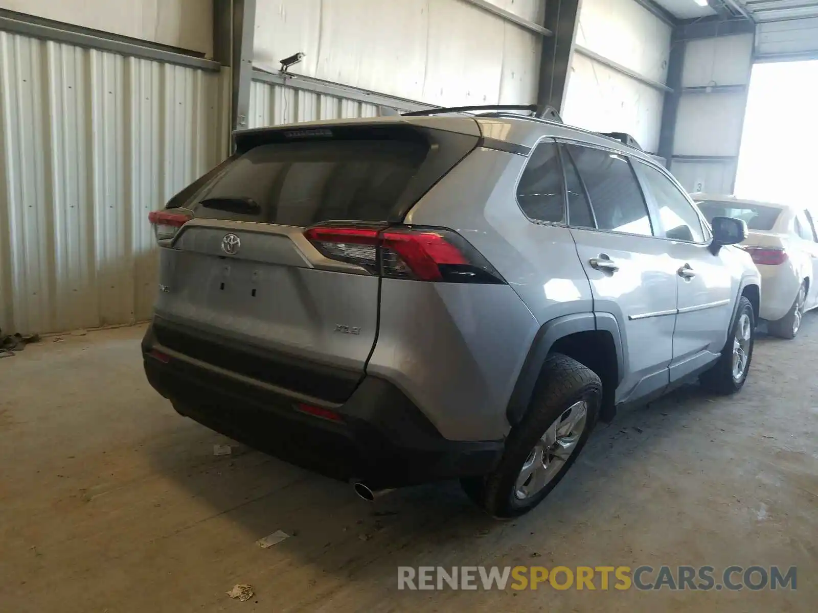 4 Photograph of a damaged car JTMW1RFV5KD503999 TOYOTA RAV4 2019