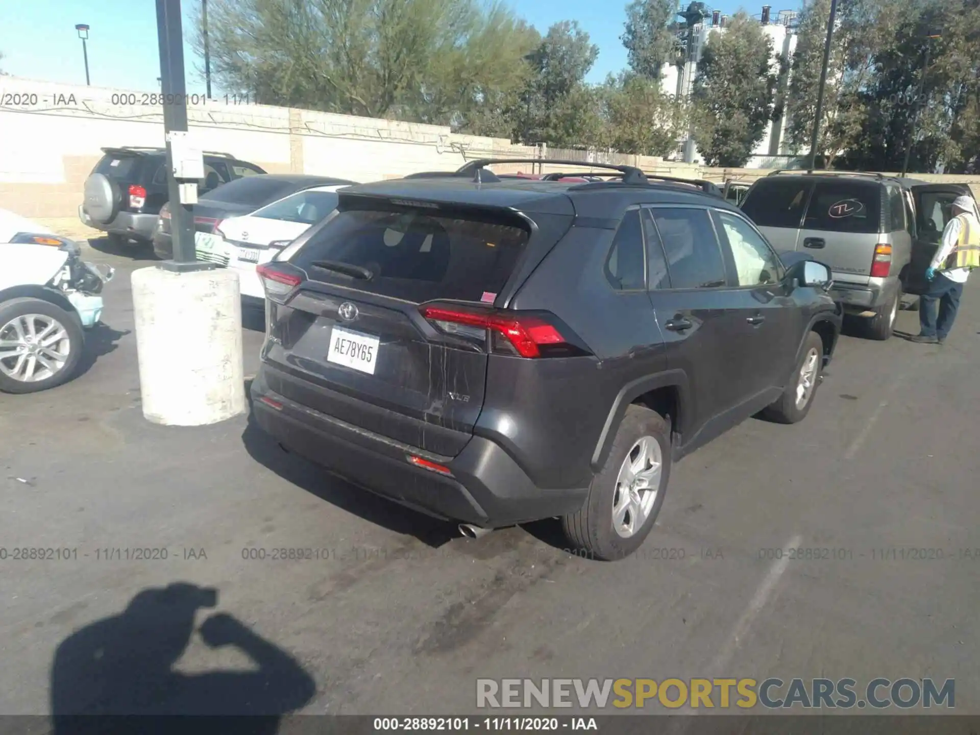 4 Photograph of a damaged car JTMW1RFV5KD510774 TOYOTA RAV4 2019