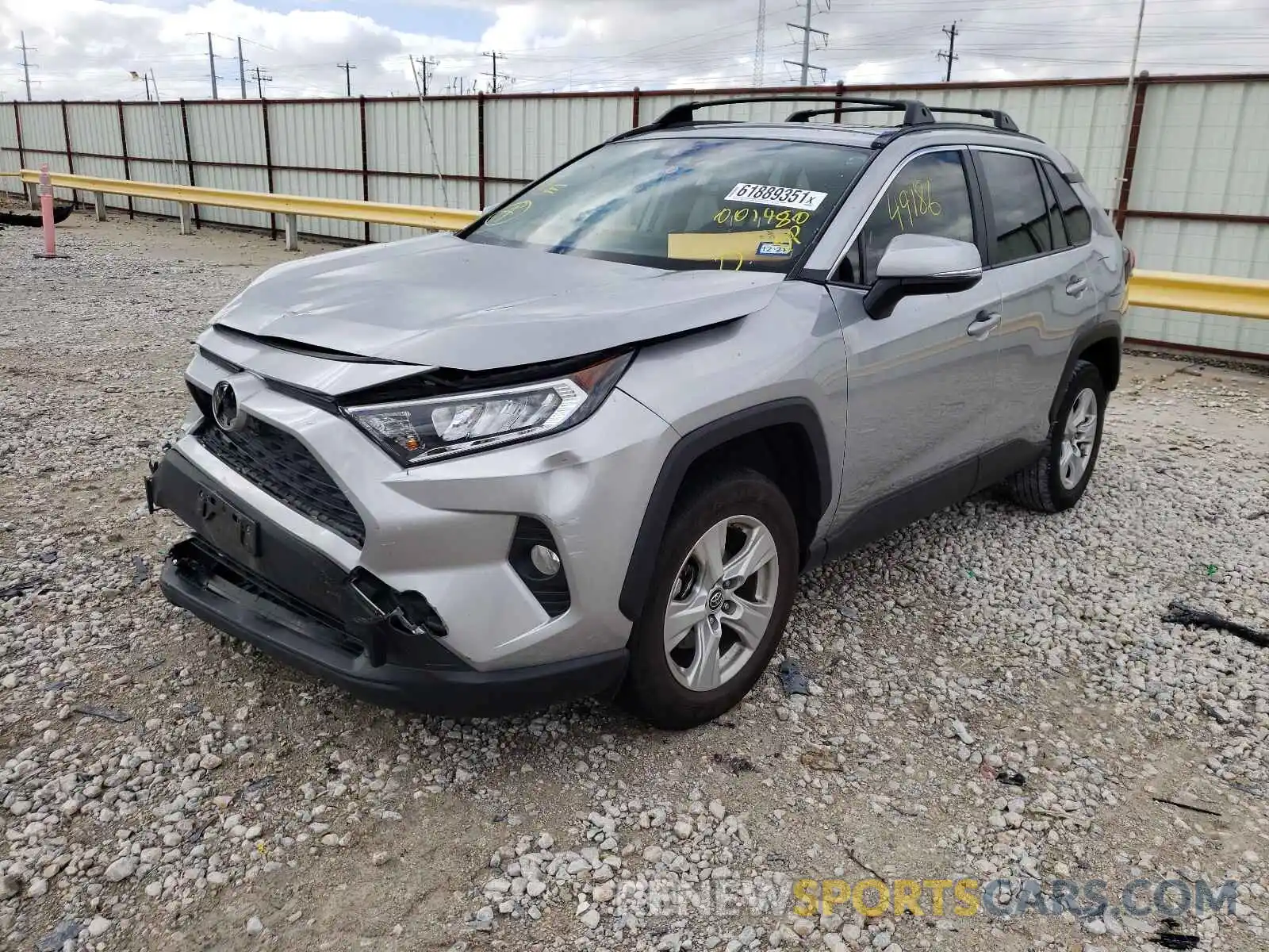 2 Photograph of a damaged car JTMW1RFV5KJ001480 TOYOTA RAV4 2019