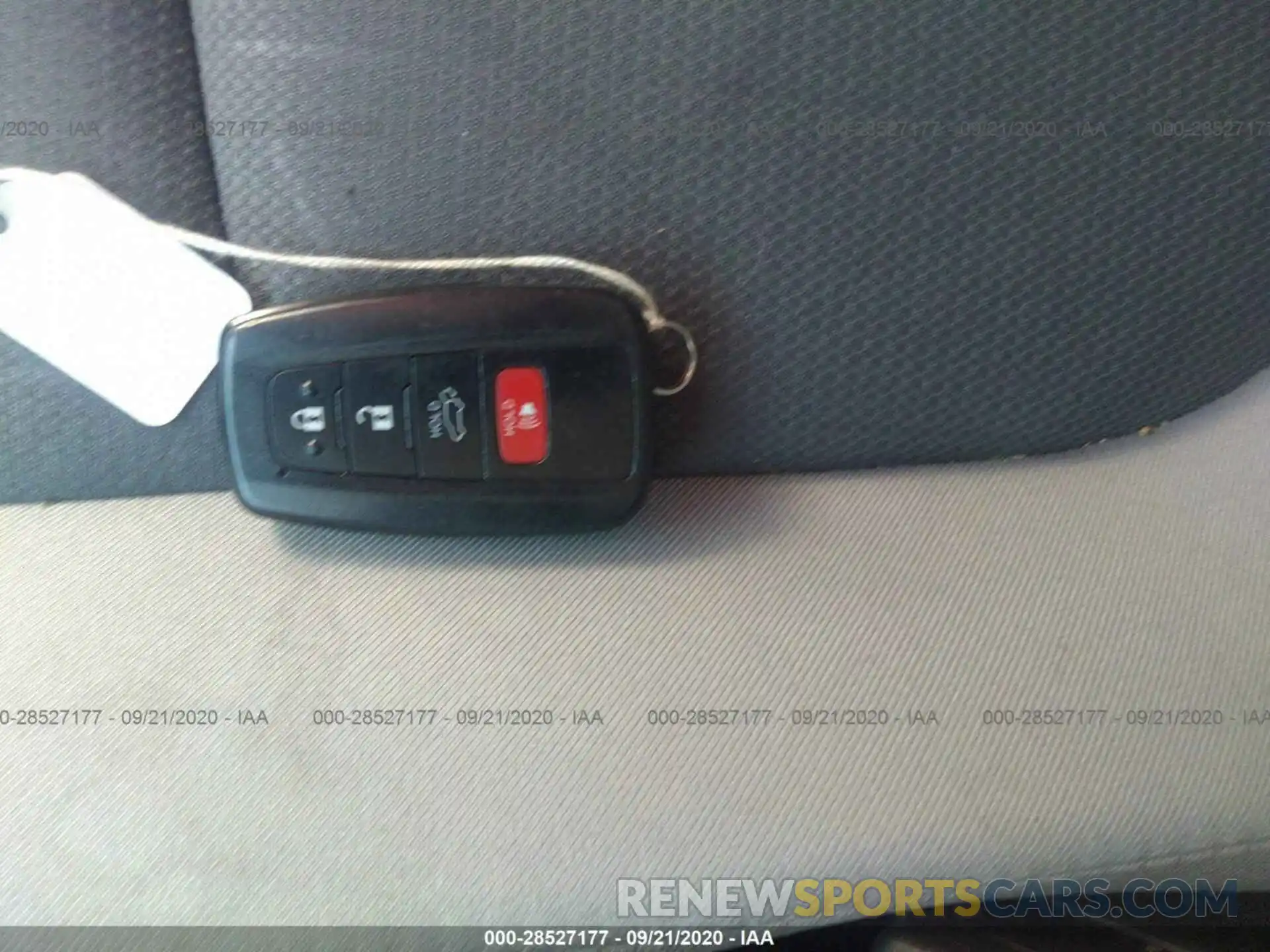 11 Фотография поврежденного автомобиля JTMW1RFV6KD010591 TOYOTA RAV4 2019