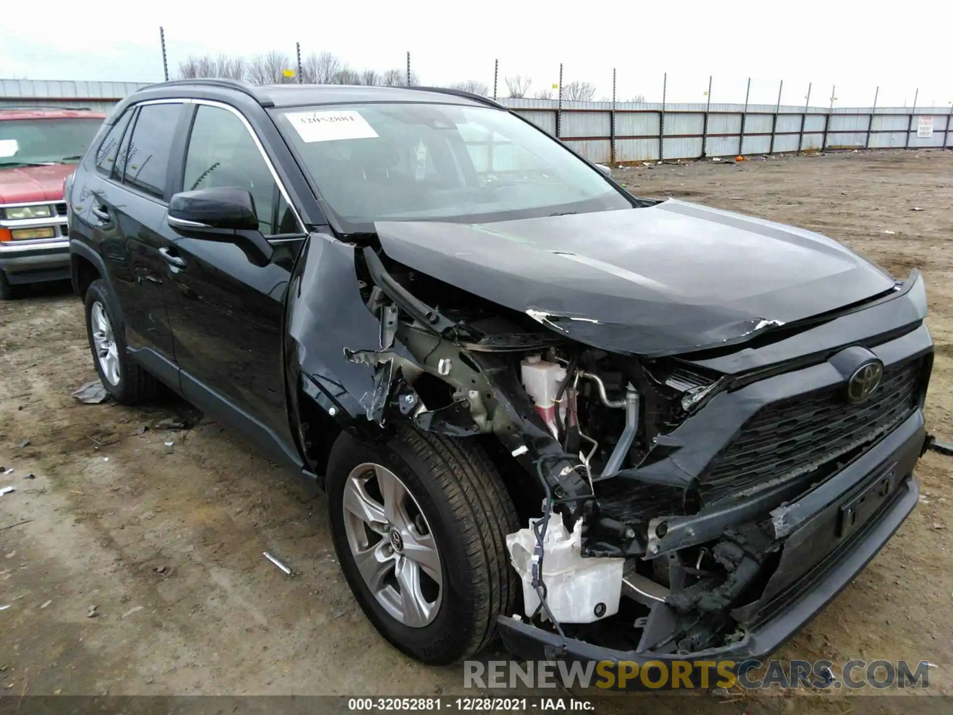 1 Photograph of a damaged car JTMW1RFV6KD010834 TOYOTA RAV4 2019