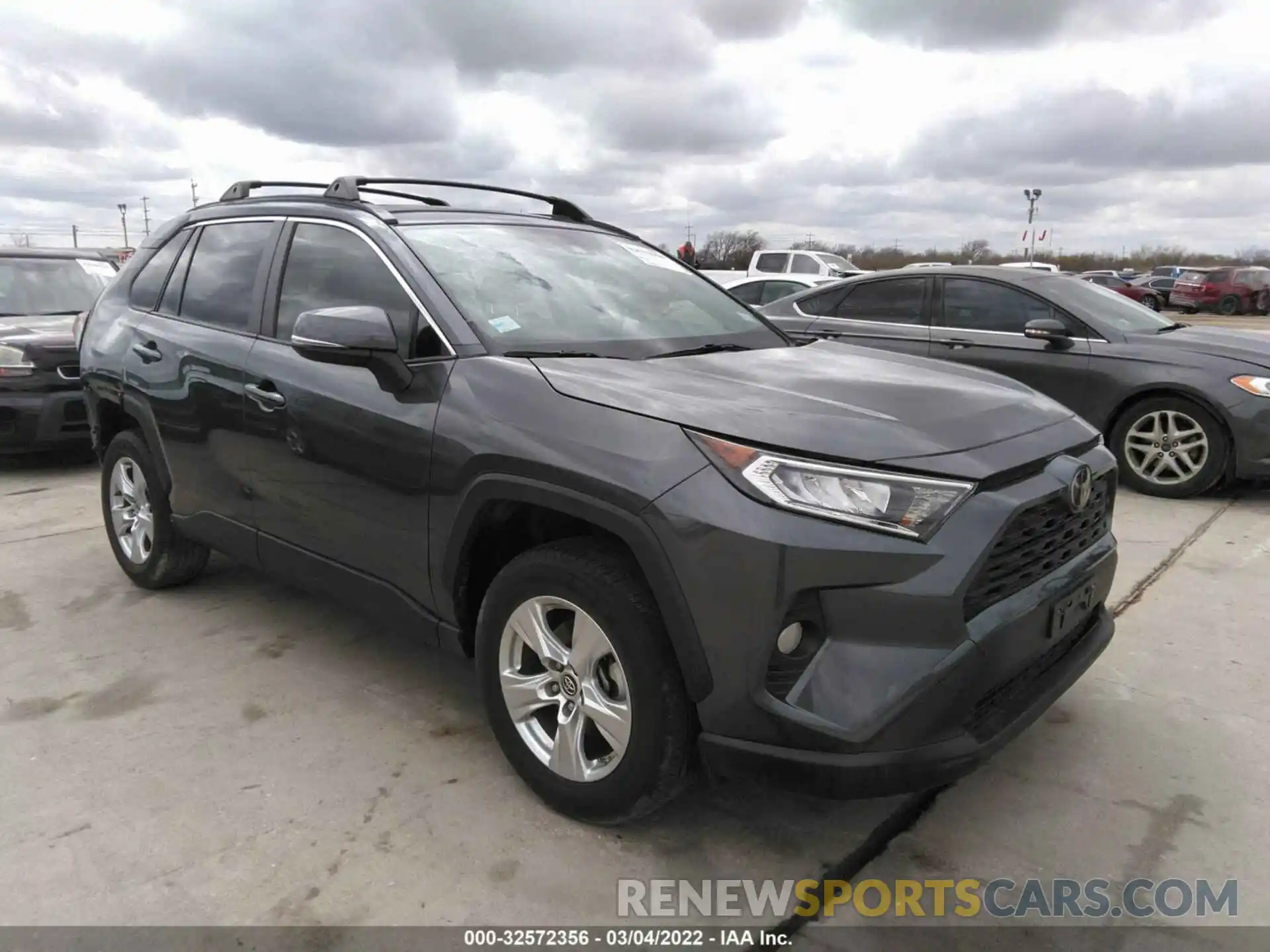 1 Photograph of a damaged car JTMW1RFV6KD014513 TOYOTA RAV4 2019