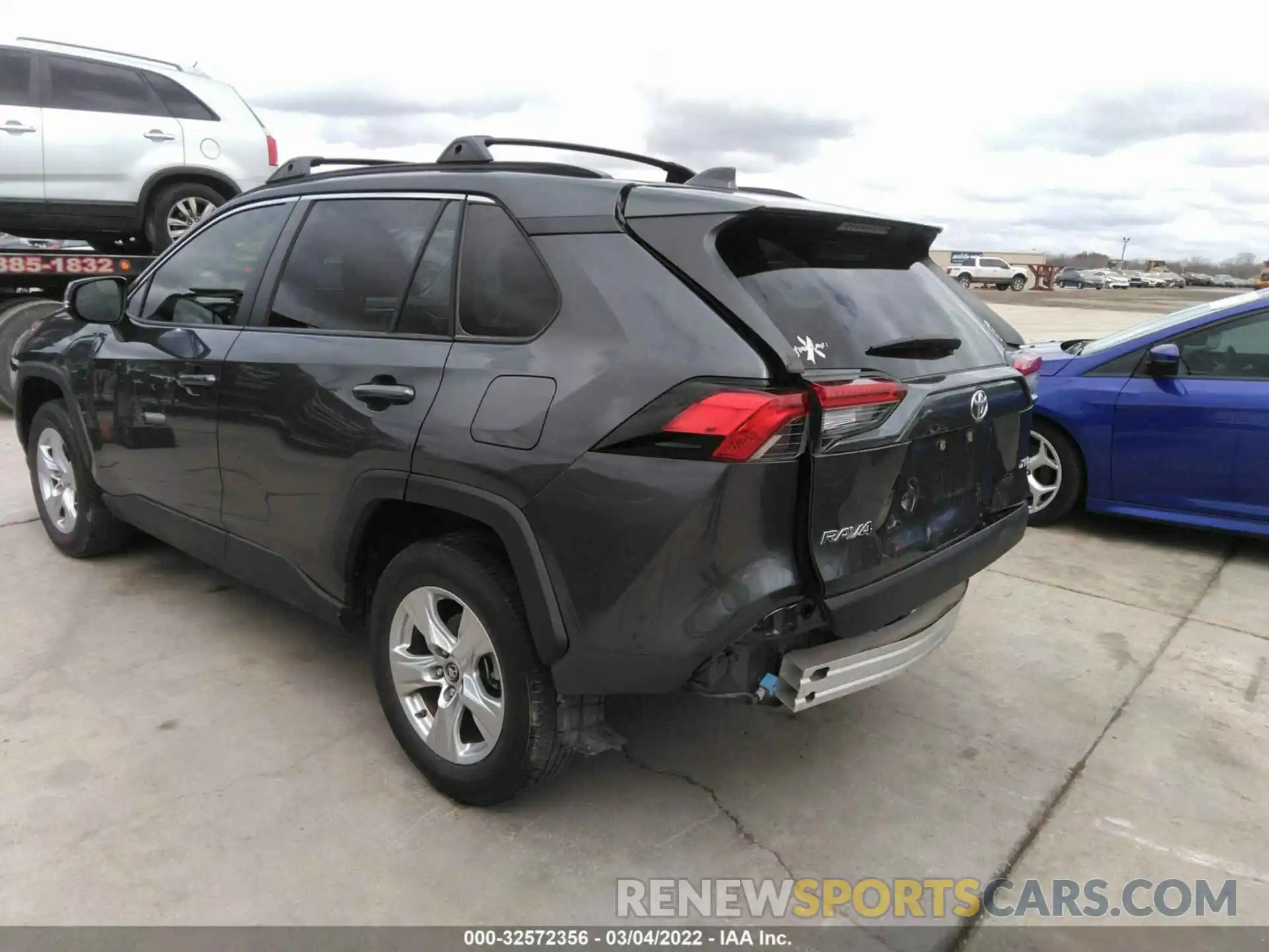 3 Фотография поврежденного автомобиля JTMW1RFV6KD014513 TOYOTA RAV4 2019