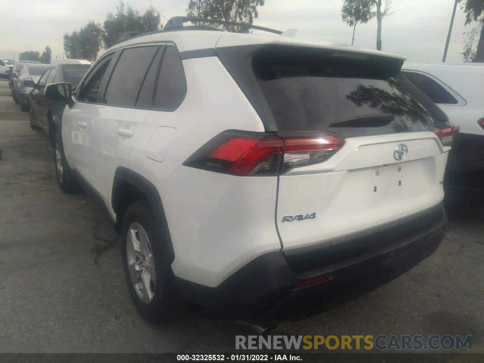 3 Photograph of a damaged car JTMW1RFV6KD017878 TOYOTA RAV4 2019