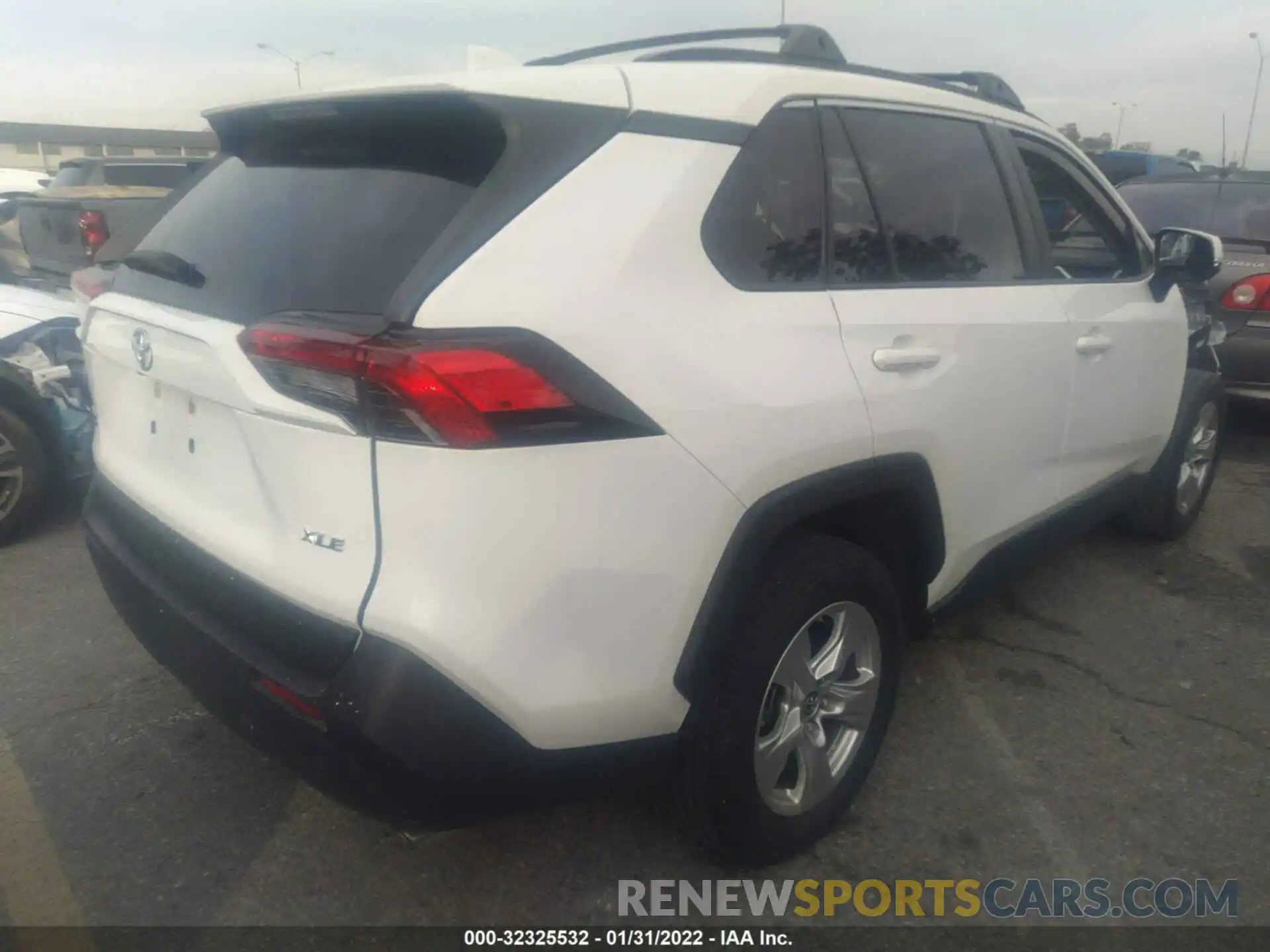 4 Photograph of a damaged car JTMW1RFV6KD017878 TOYOTA RAV4 2019