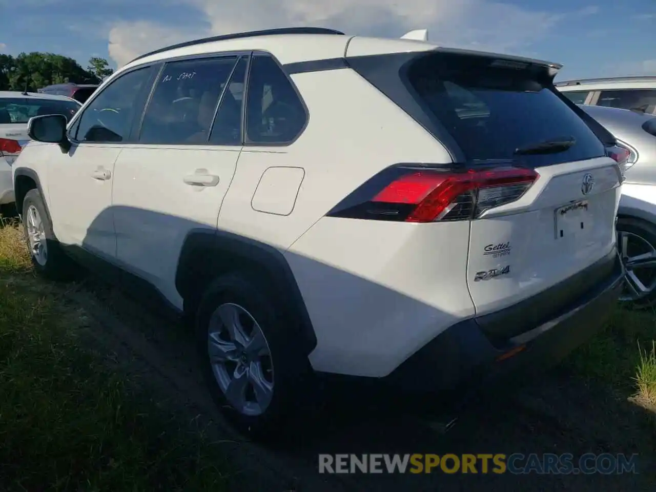 3 Photograph of a damaged car JTMW1RFV6KD019050 TOYOTA RAV4 2019