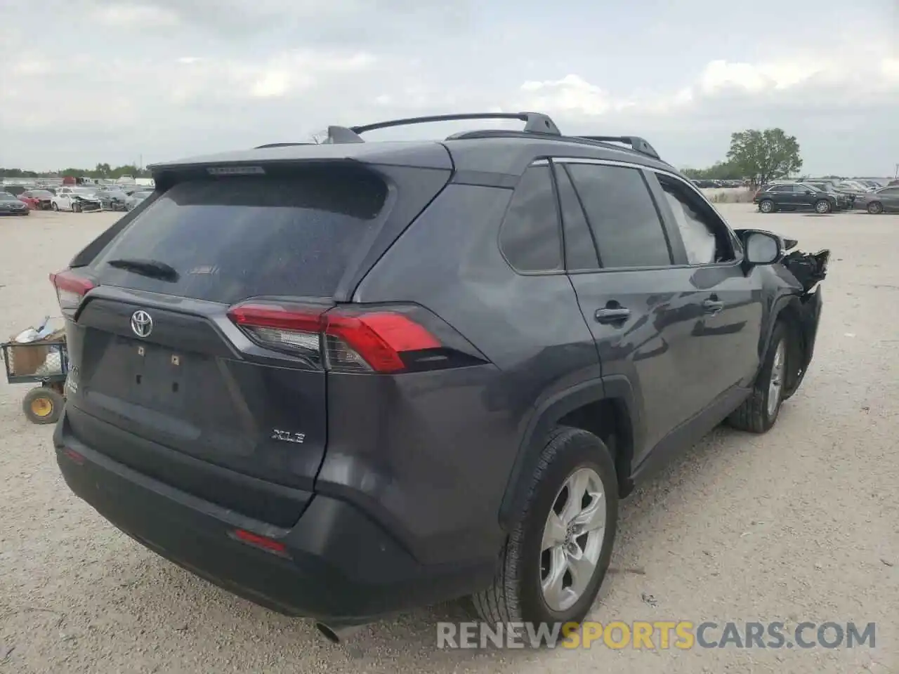 4 Photograph of a damaged car JTMW1RFV6KD029254 TOYOTA RAV4 2019