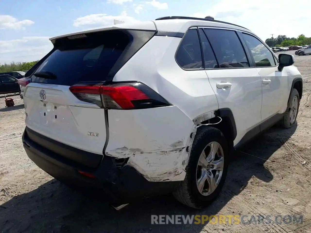 4 Photograph of a damaged car JTMW1RFV6KD030128 TOYOTA RAV4 2019