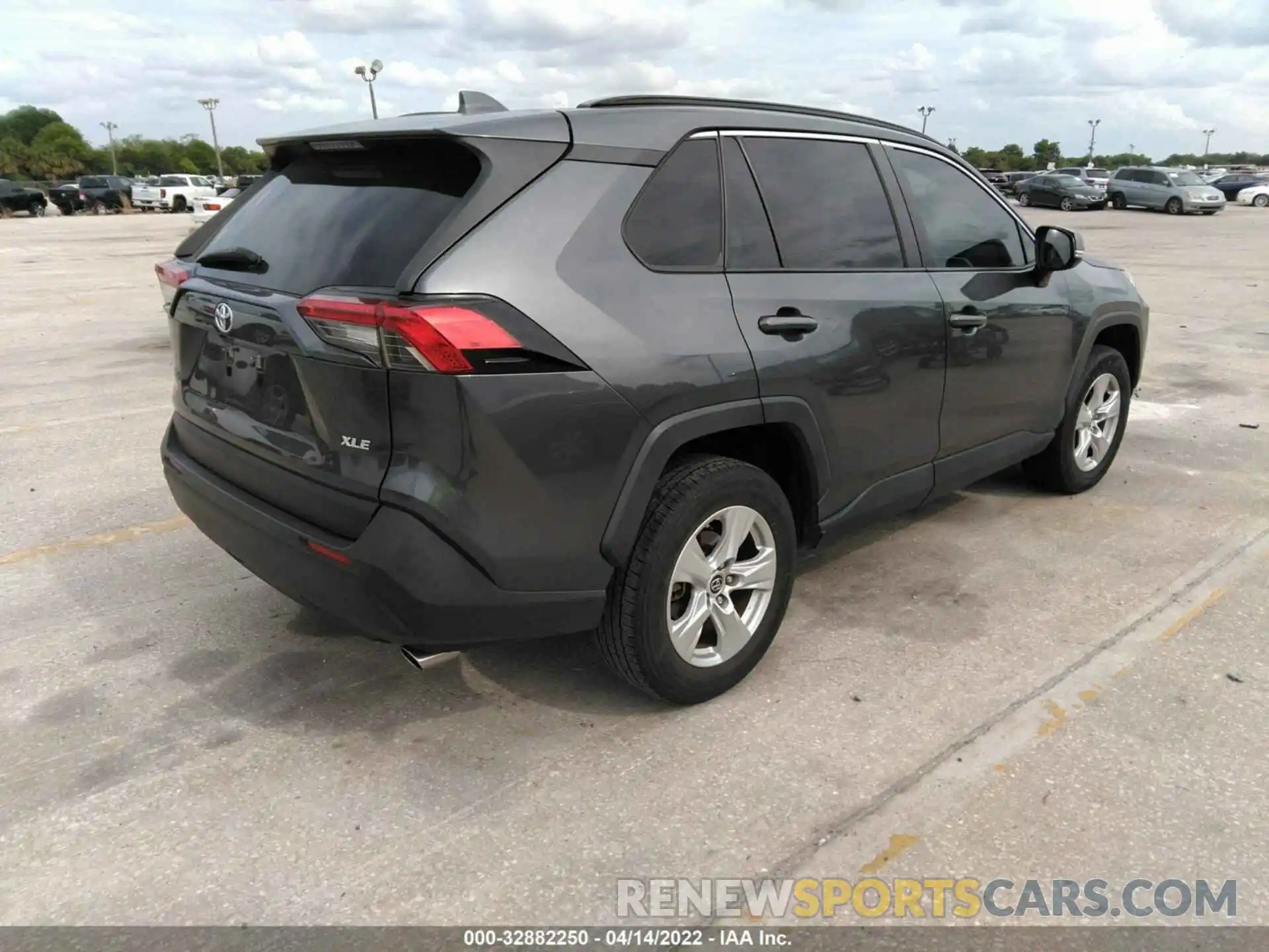 4 Photograph of a damaged car JTMW1RFV6KD504515 TOYOTA RAV4 2019