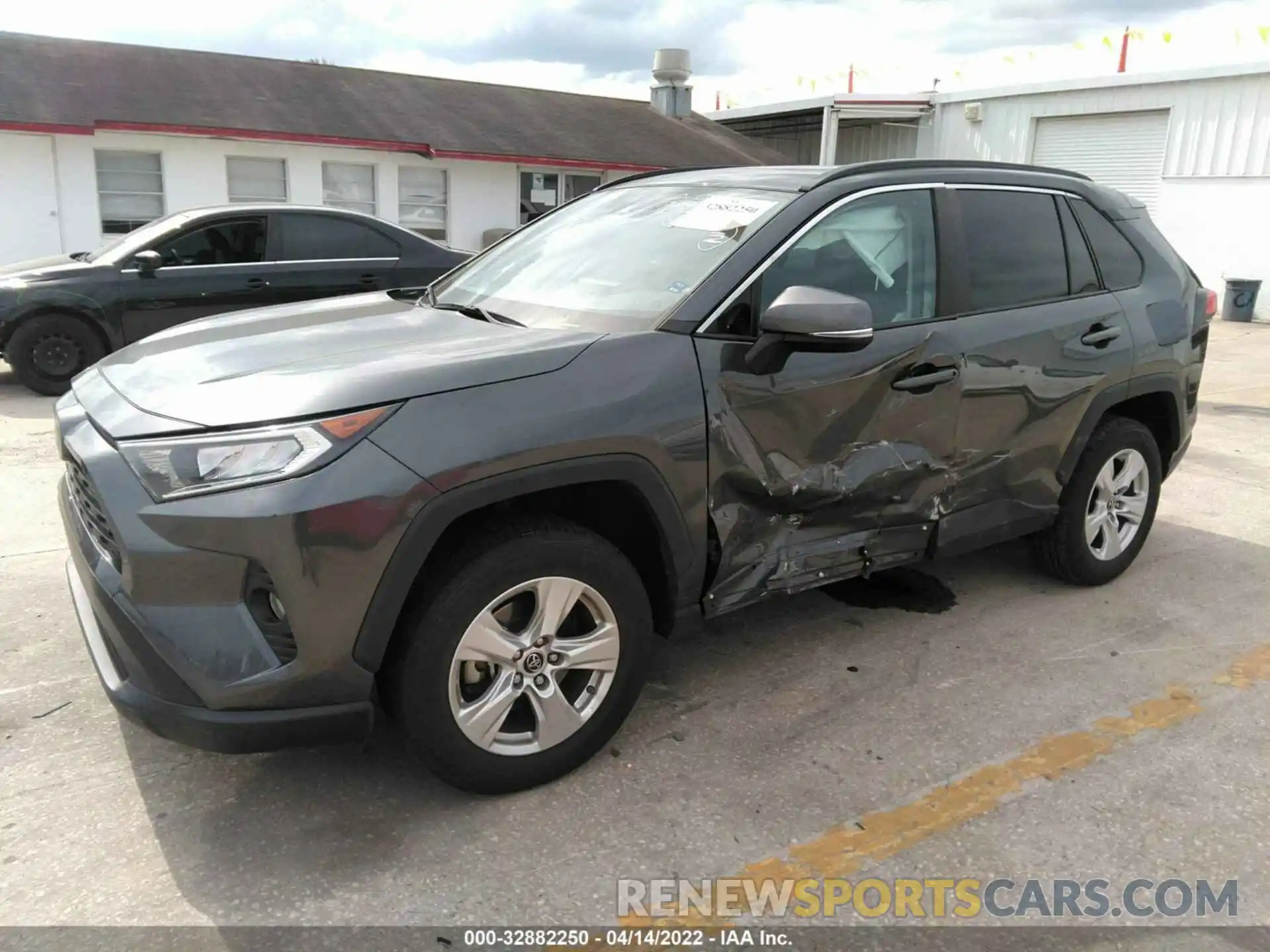 6 Photograph of a damaged car JTMW1RFV6KD504515 TOYOTA RAV4 2019