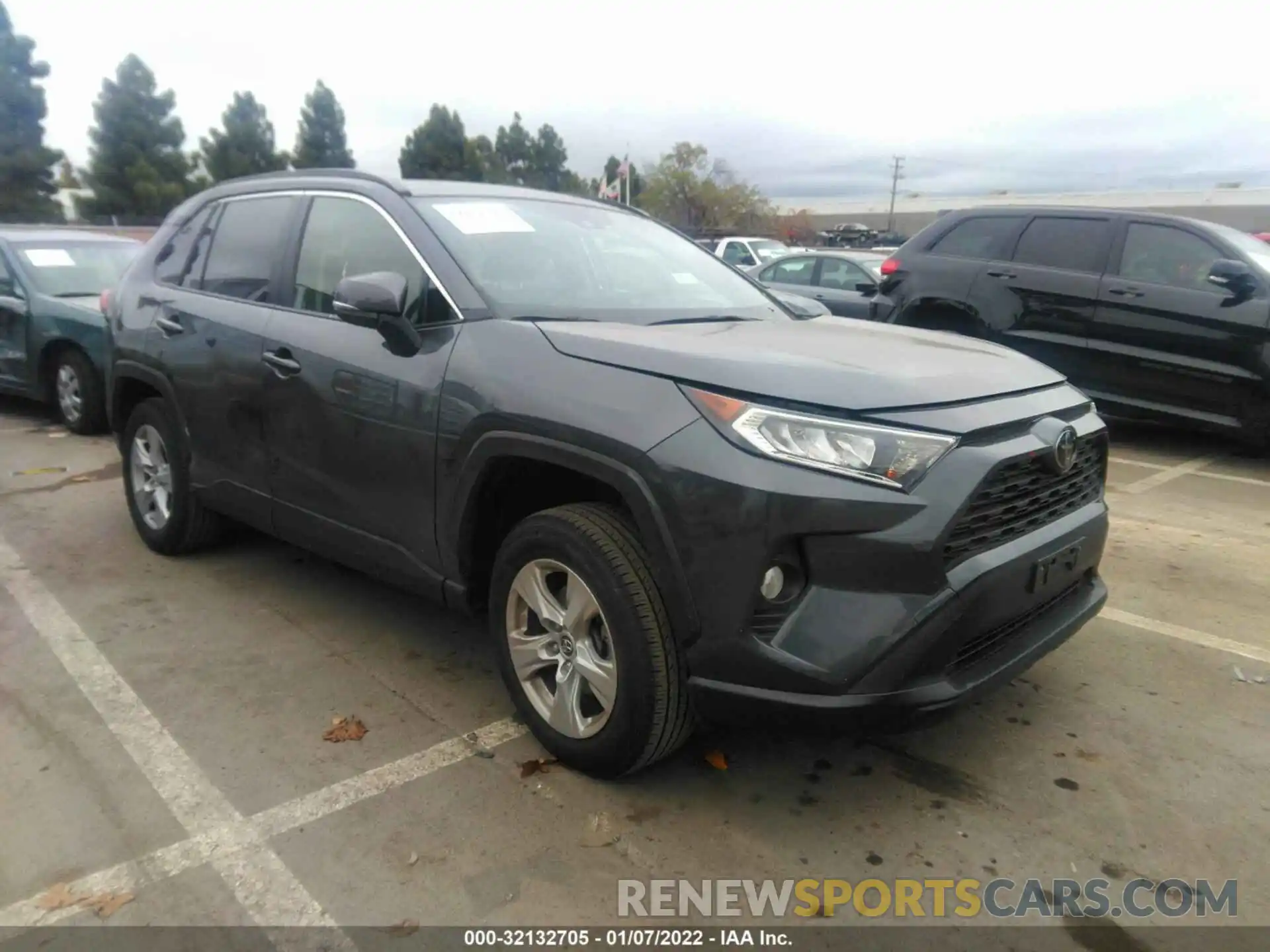 1 Photograph of a damaged car JTMW1RFV6KD516275 TOYOTA RAV4 2019