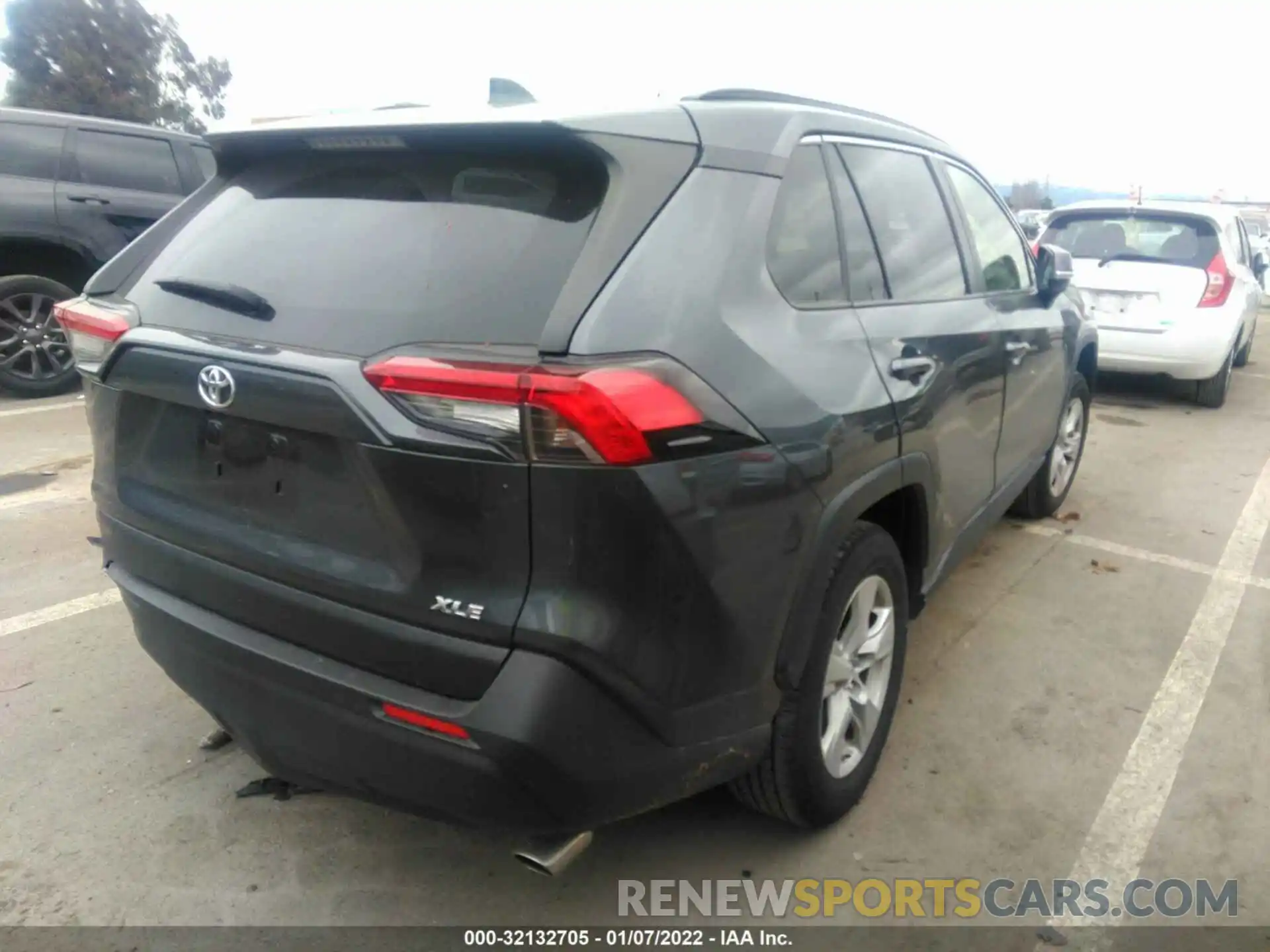 4 Photograph of a damaged car JTMW1RFV6KD516275 TOYOTA RAV4 2019