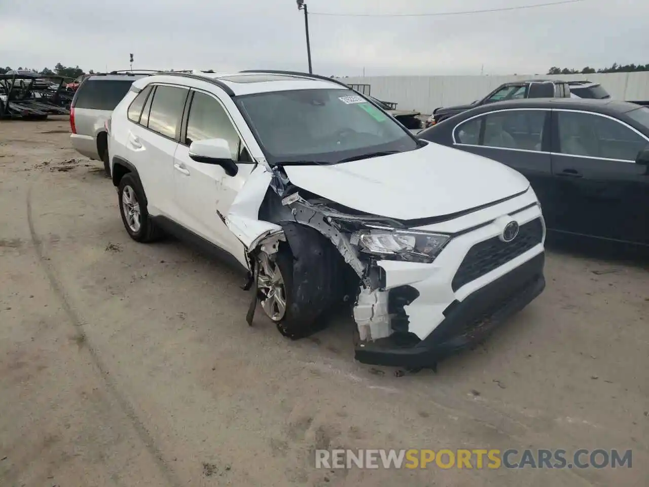 1 Photograph of a damaged car JTMW1RFV6KJ016456 TOYOTA RAV4 2019