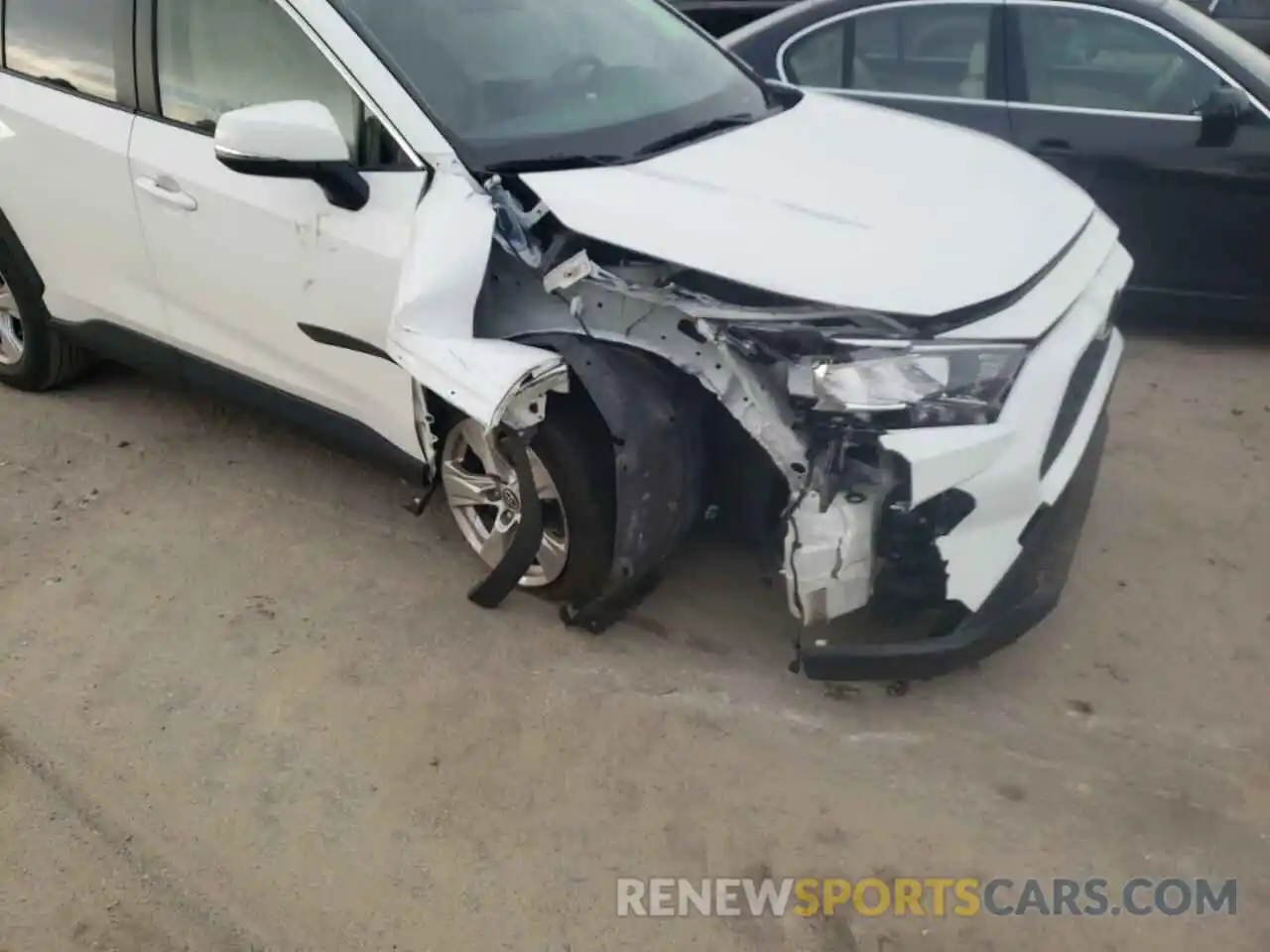 9 Photograph of a damaged car JTMW1RFV6KJ016456 TOYOTA RAV4 2019