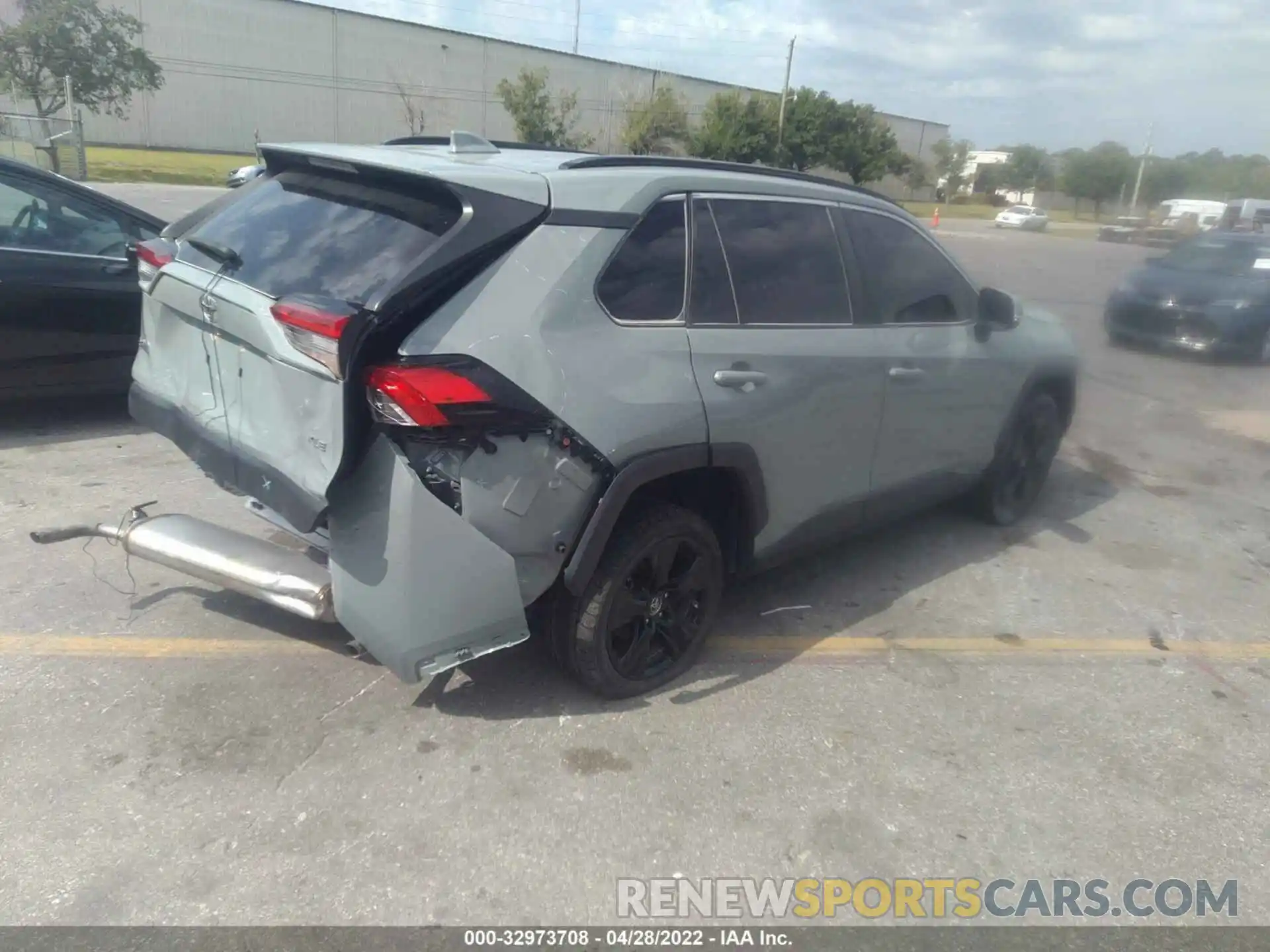 4 Photograph of a damaged car JTMW1RFV7KD012768 TOYOTA RAV4 2019