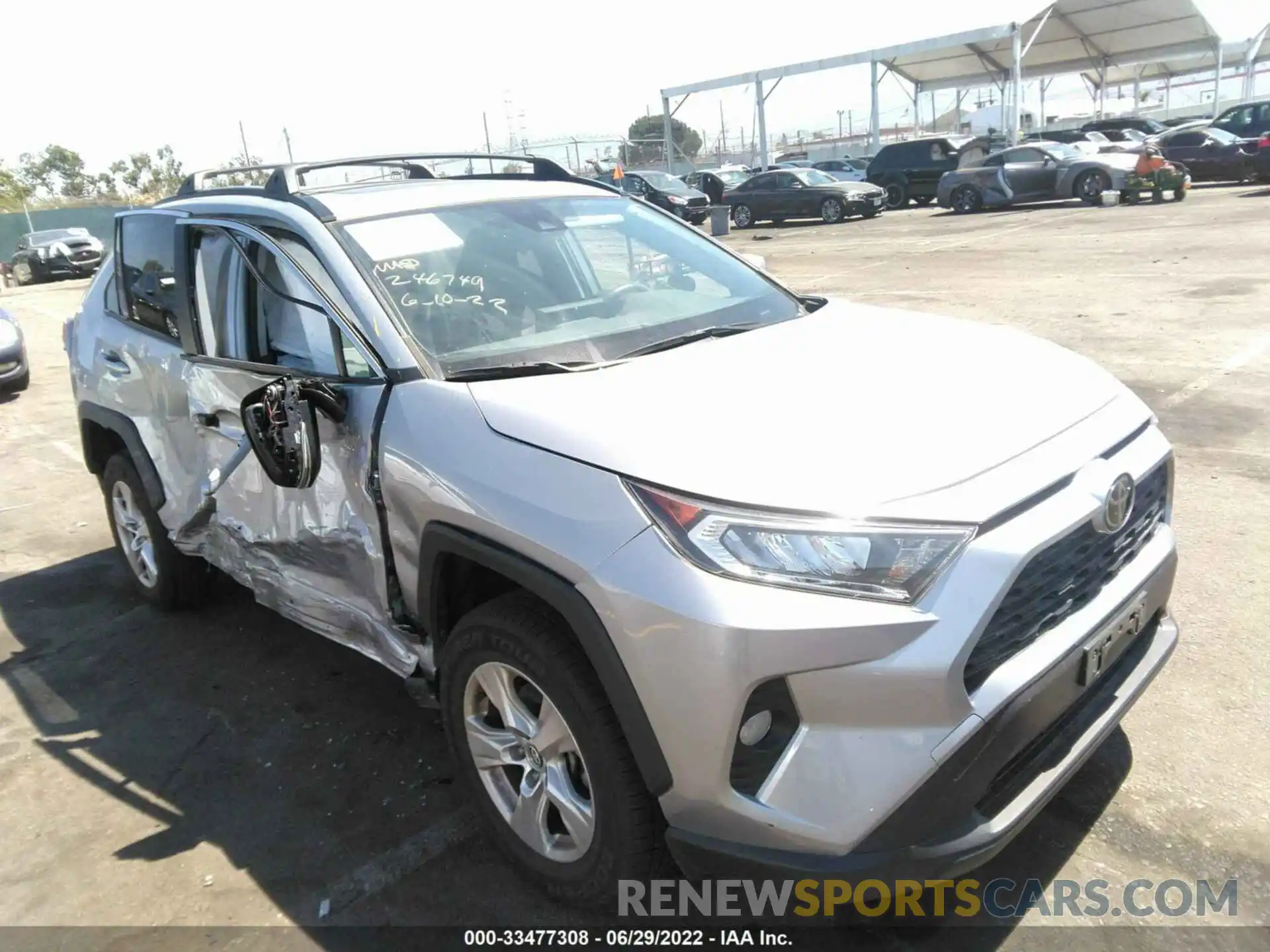 1 Photograph of a damaged car JTMW1RFV7KD014455 TOYOTA RAV4 2019