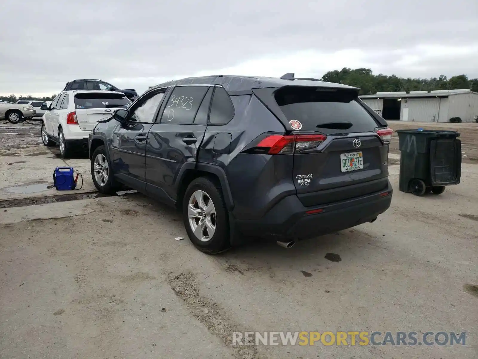 3 Photograph of a damaged car JTMW1RFV7KD015086 TOYOTA RAV4 2019