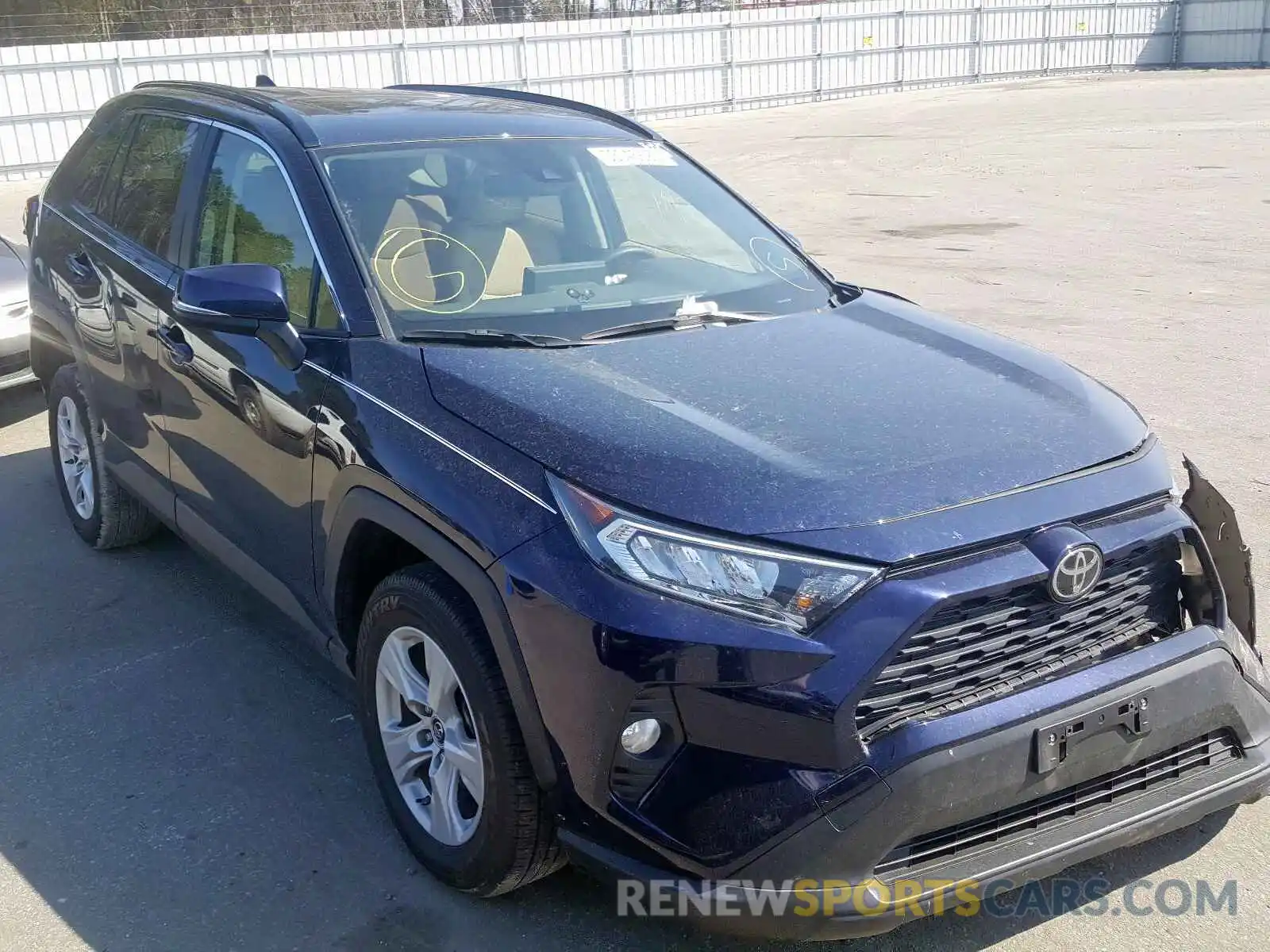 1 Photograph of a damaged car JTMW1RFV7KD019798 TOYOTA RAV4 2019