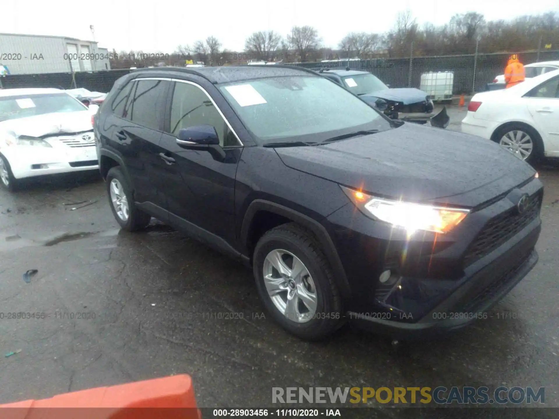 1 Photograph of a damaged car JTMW1RFV7KD031739 TOYOTA RAV4 2019