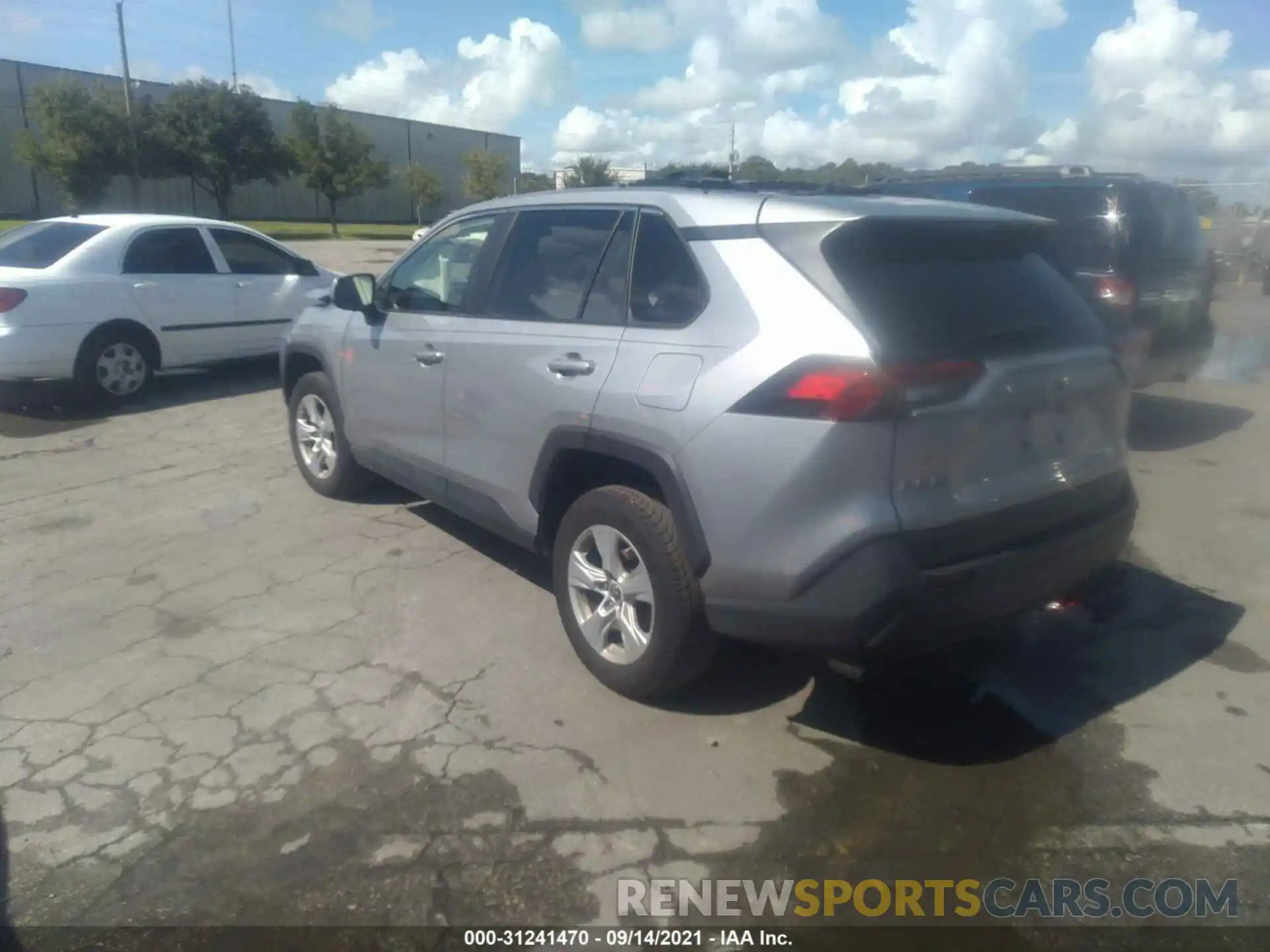 3 Photograph of a damaged car JTMW1RFV7KJ005613 TOYOTA RAV4 2019