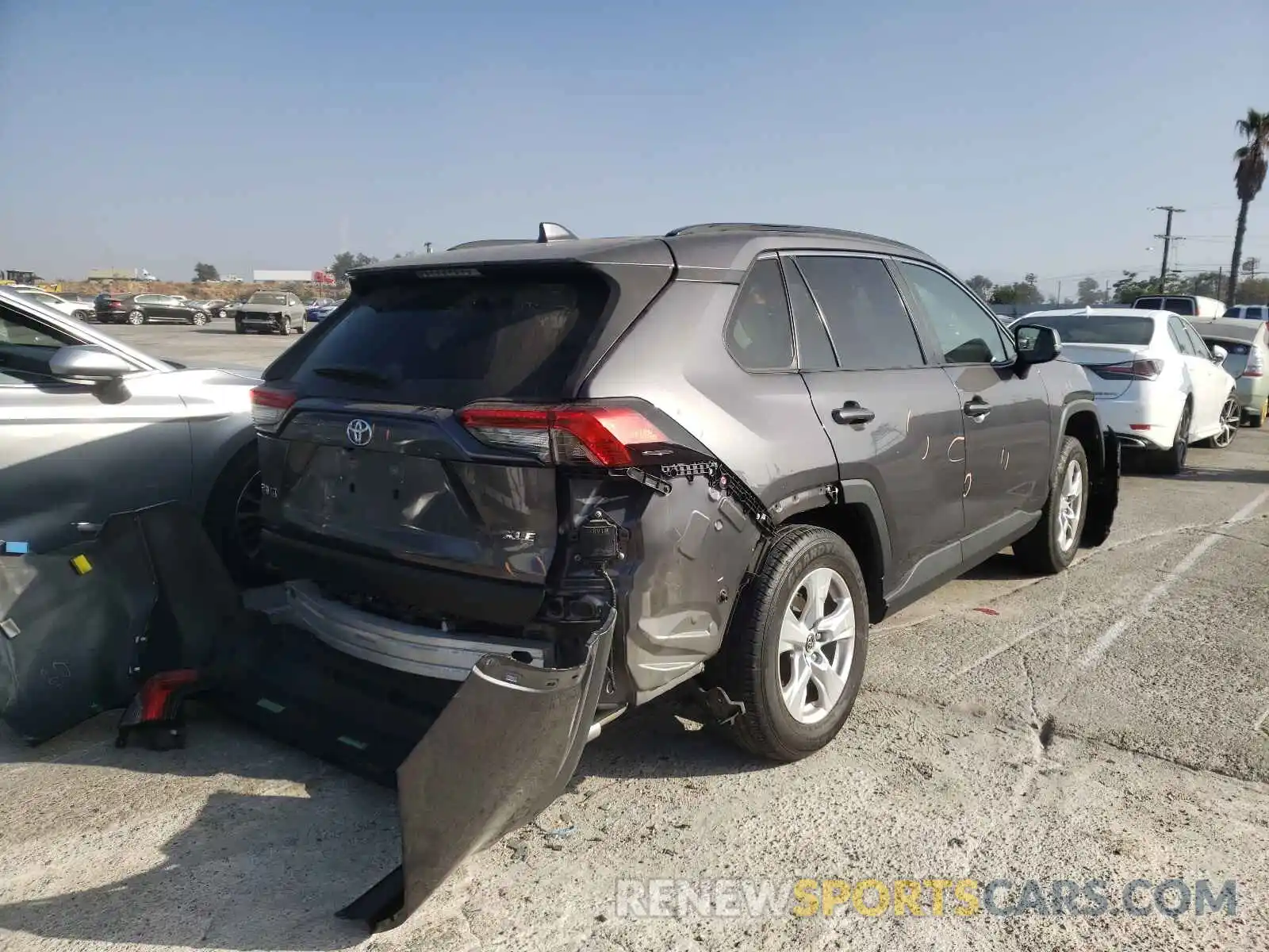 4 Photograph of a damaged car JTMW1RFV7KJ012030 TOYOTA RAV4 2019