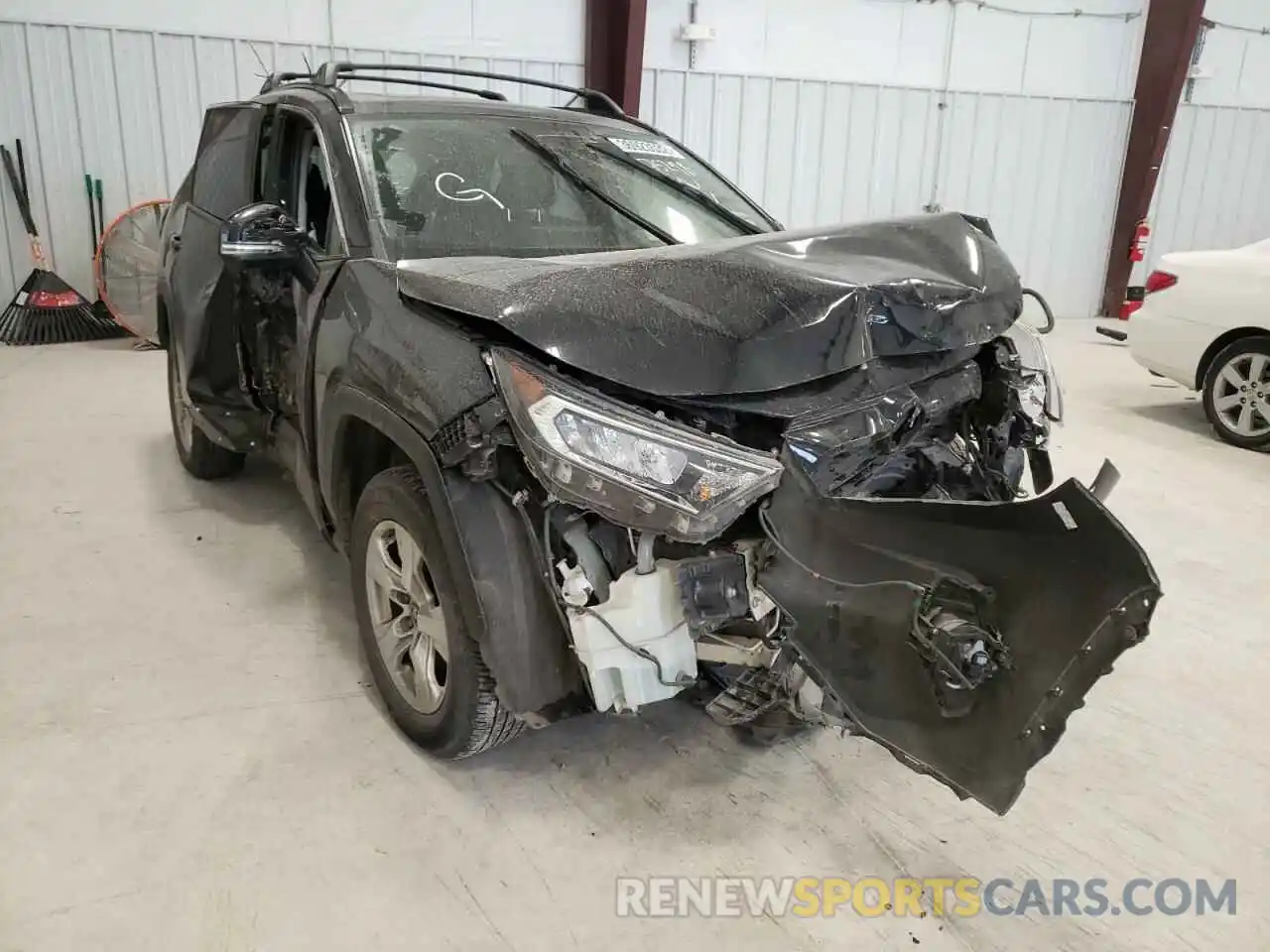 1 Photograph of a damaged car JTMW1RFV8KD002797 TOYOTA RAV4 2019