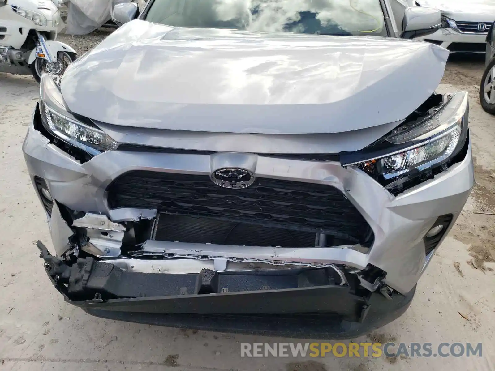 9 Фотография поврежденного автомобиля JTMW1RFV8KD005277 TOYOTA RAV4 2019