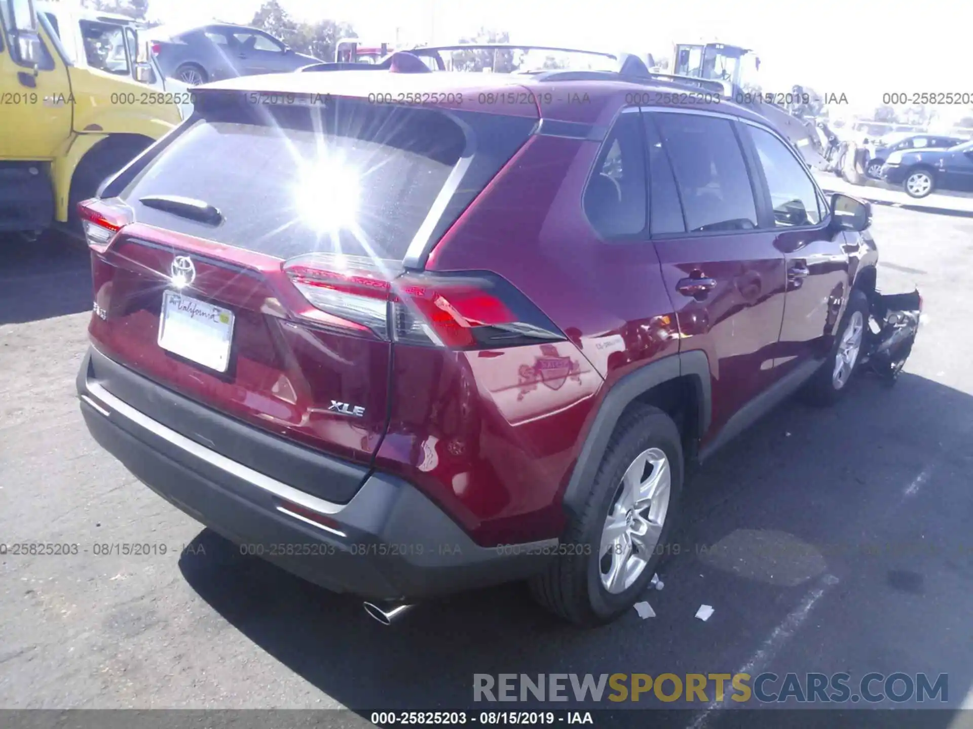 4 Photograph of a damaged car JTMW1RFV8KD005778 TOYOTA RAV4 2019