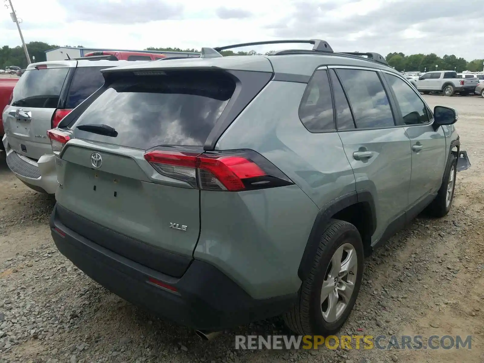 4 Photograph of a damaged car JTMW1RFV8KD008339 TOYOTA RAV4 2019