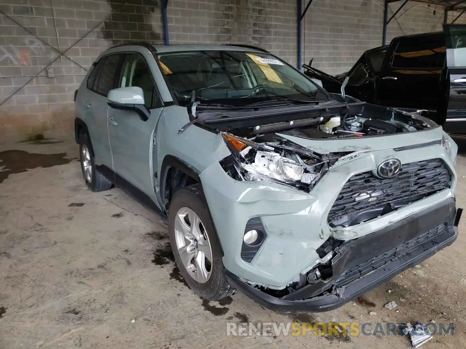 1 Photograph of a damaged car JTMW1RFV8KD012052 TOYOTA RAV4 2019