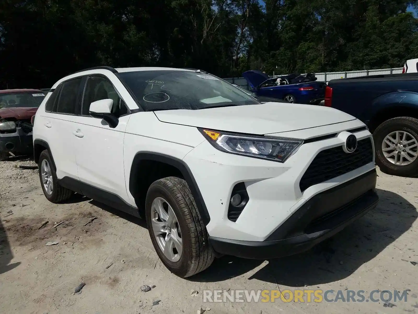 1 Photograph of a damaged car JTMW1RFV8KD014030 TOYOTA RAV4 2019