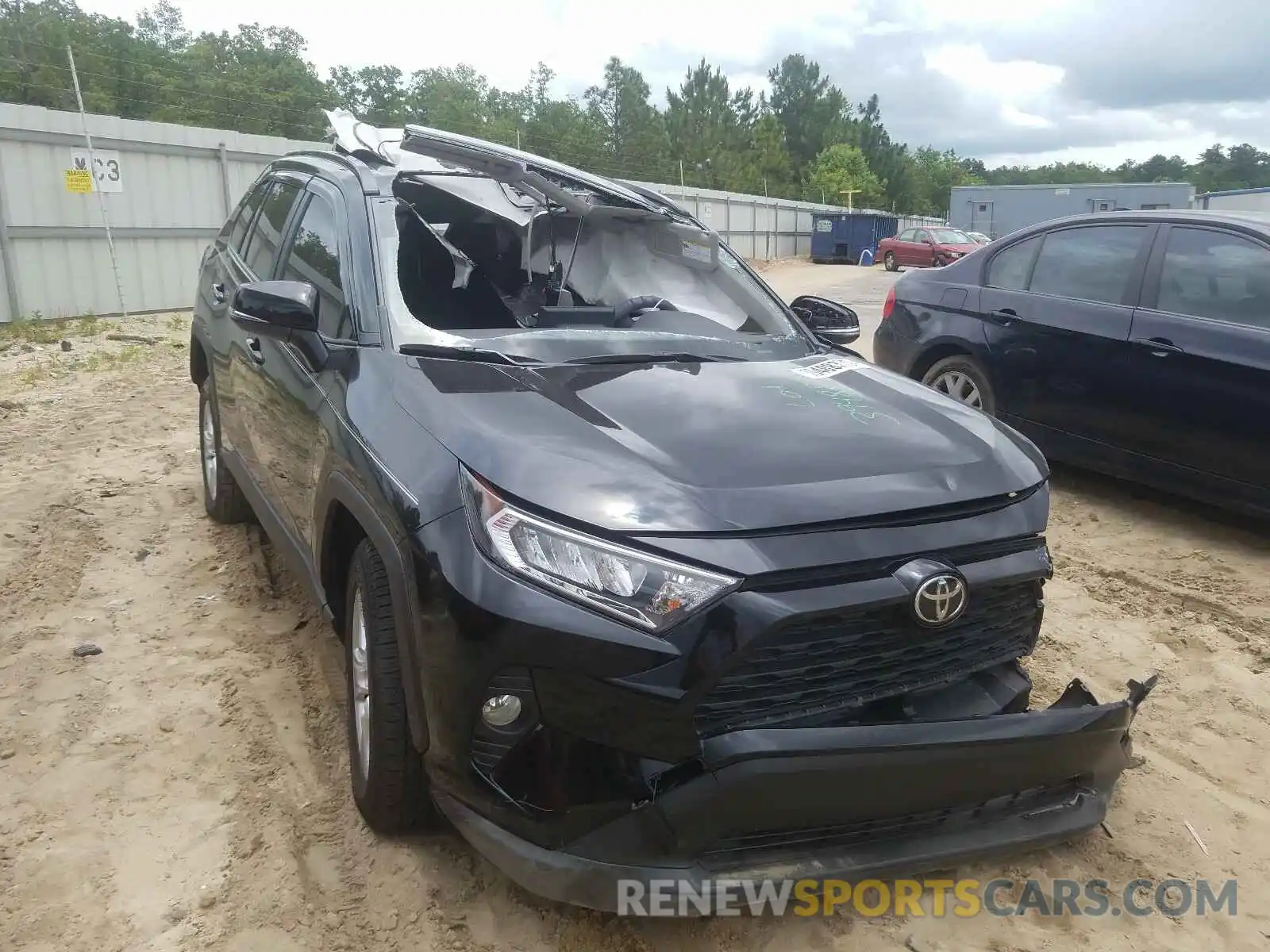 1 Photograph of a damaged car JTMW1RFV8KD014108 TOYOTA RAV4 2019