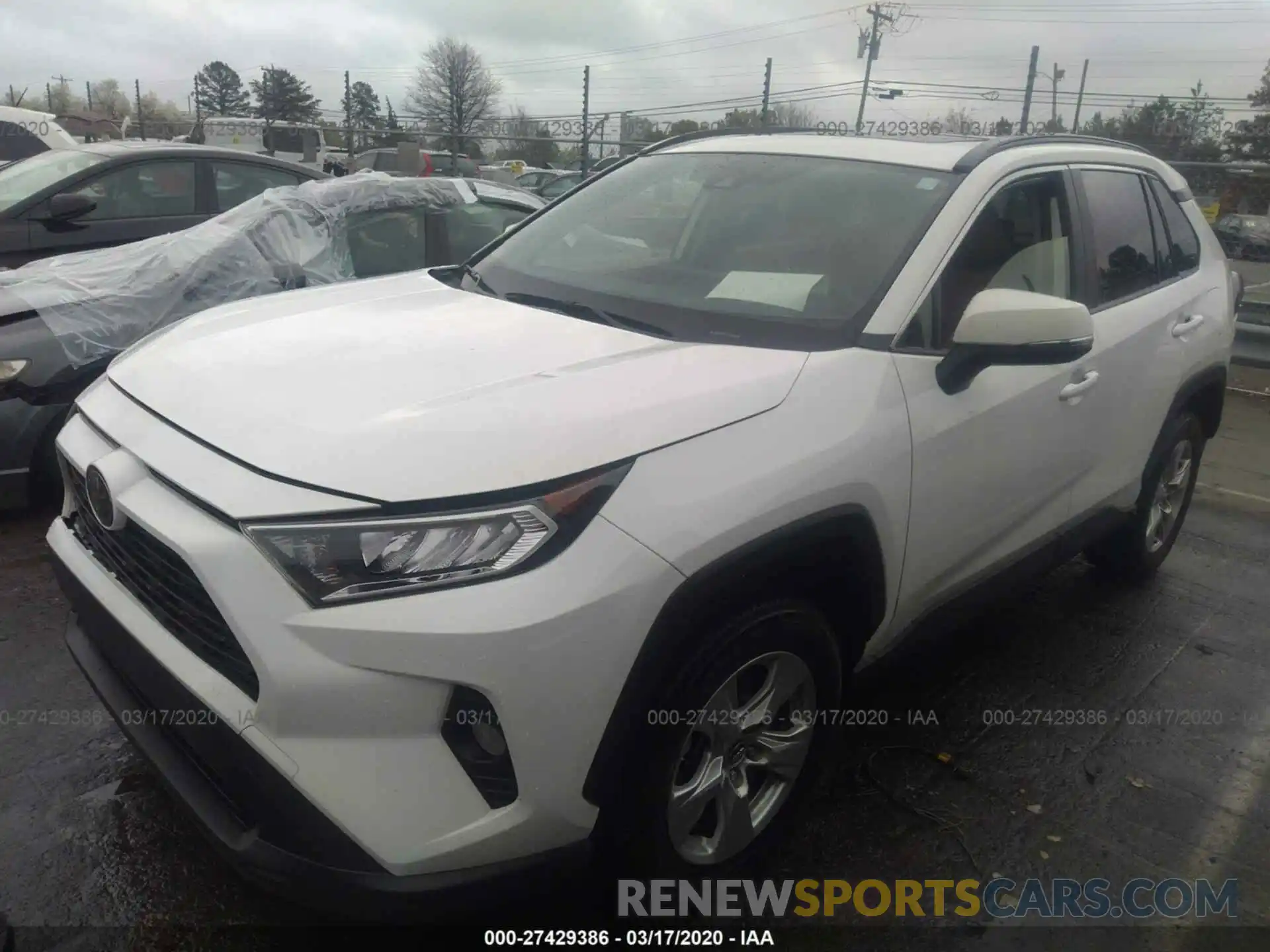 2 Фотография поврежденного автомобиля JTMW1RFV8KD014738 TOYOTA RAV4 2019