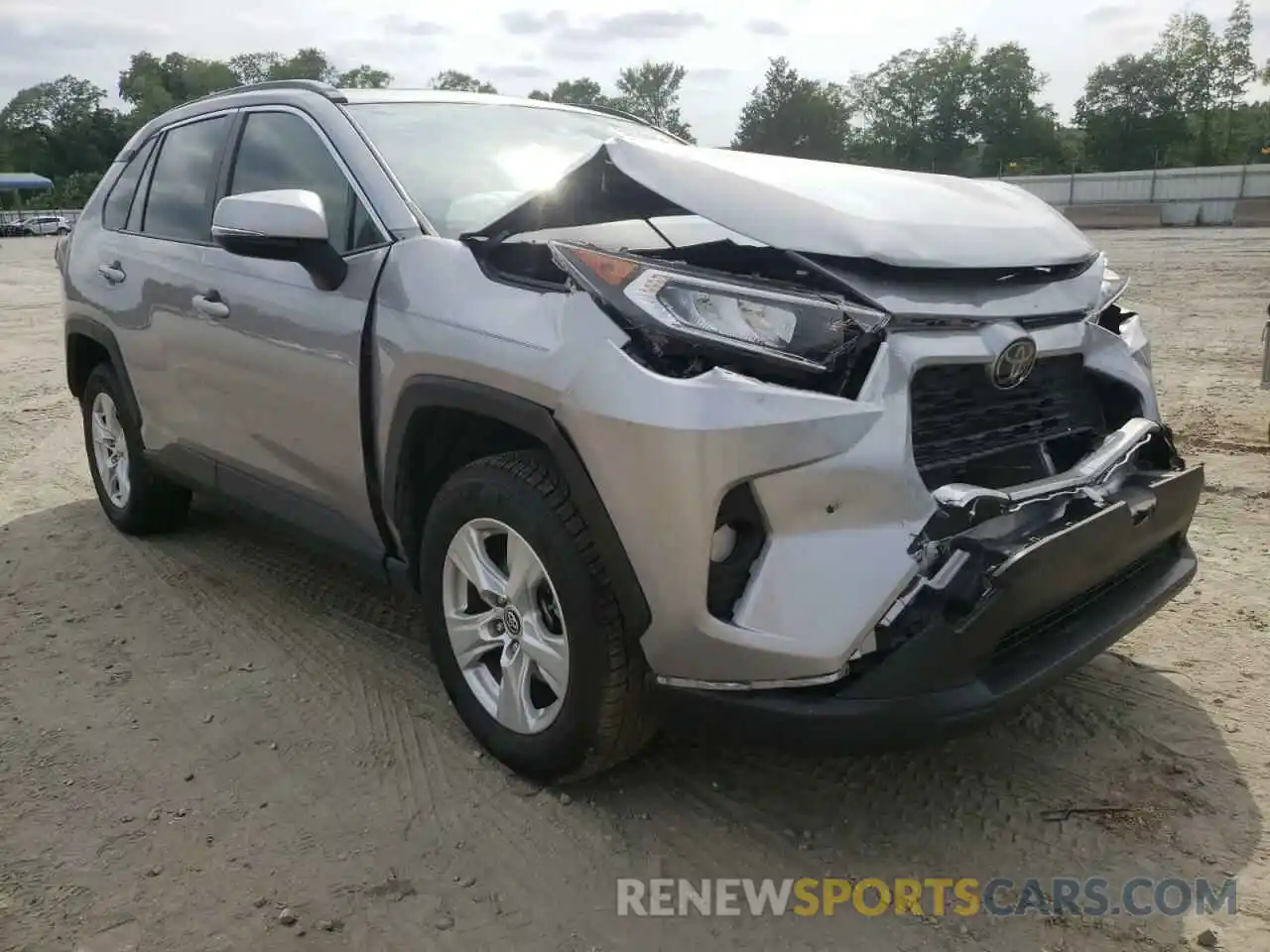 1 Photograph of a damaged car JTMW1RFV8KD015873 TOYOTA RAV4 2019