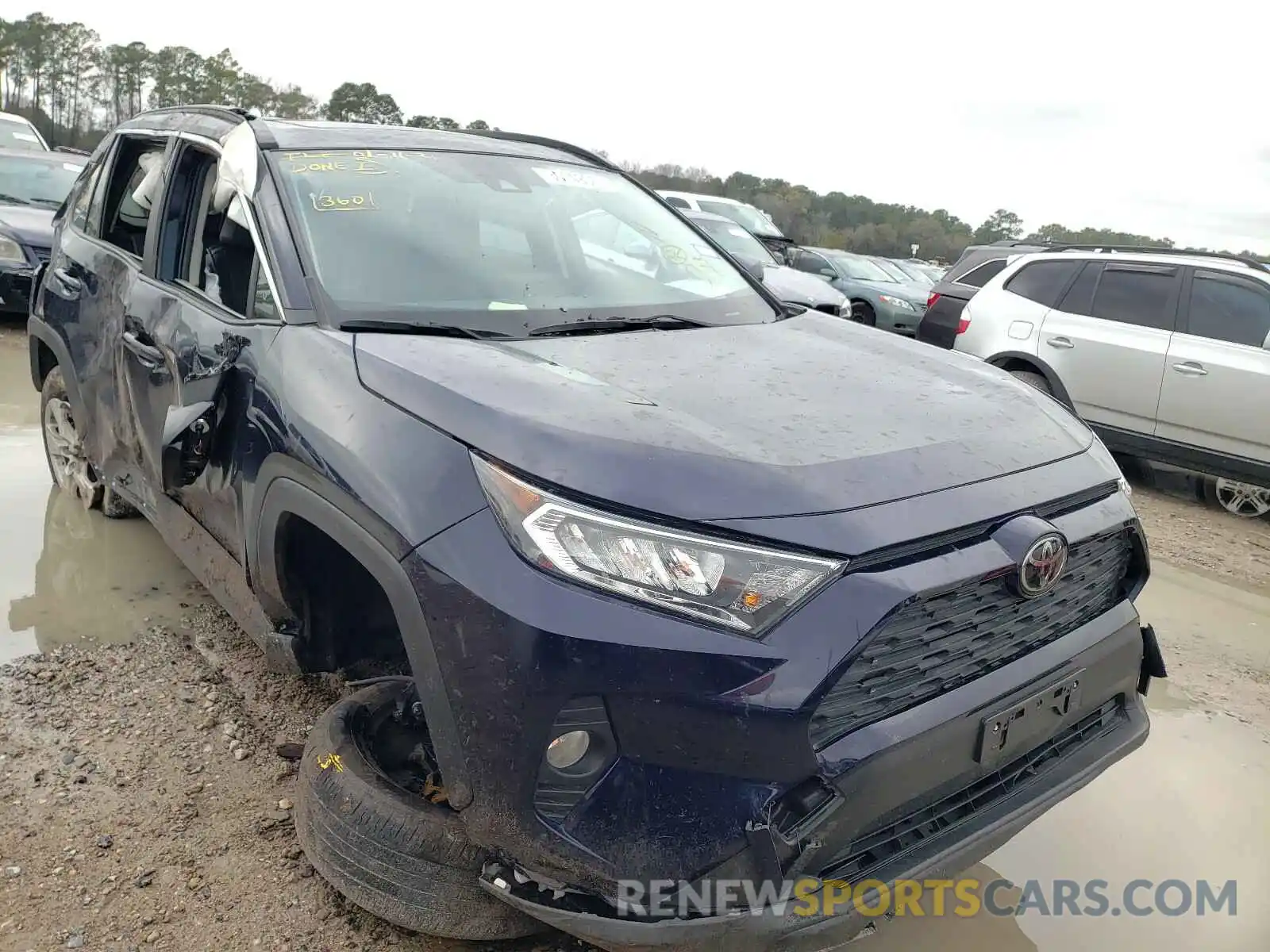 1 Photograph of a damaged car JTMW1RFV8KD024847 TOYOTA RAV4 2019